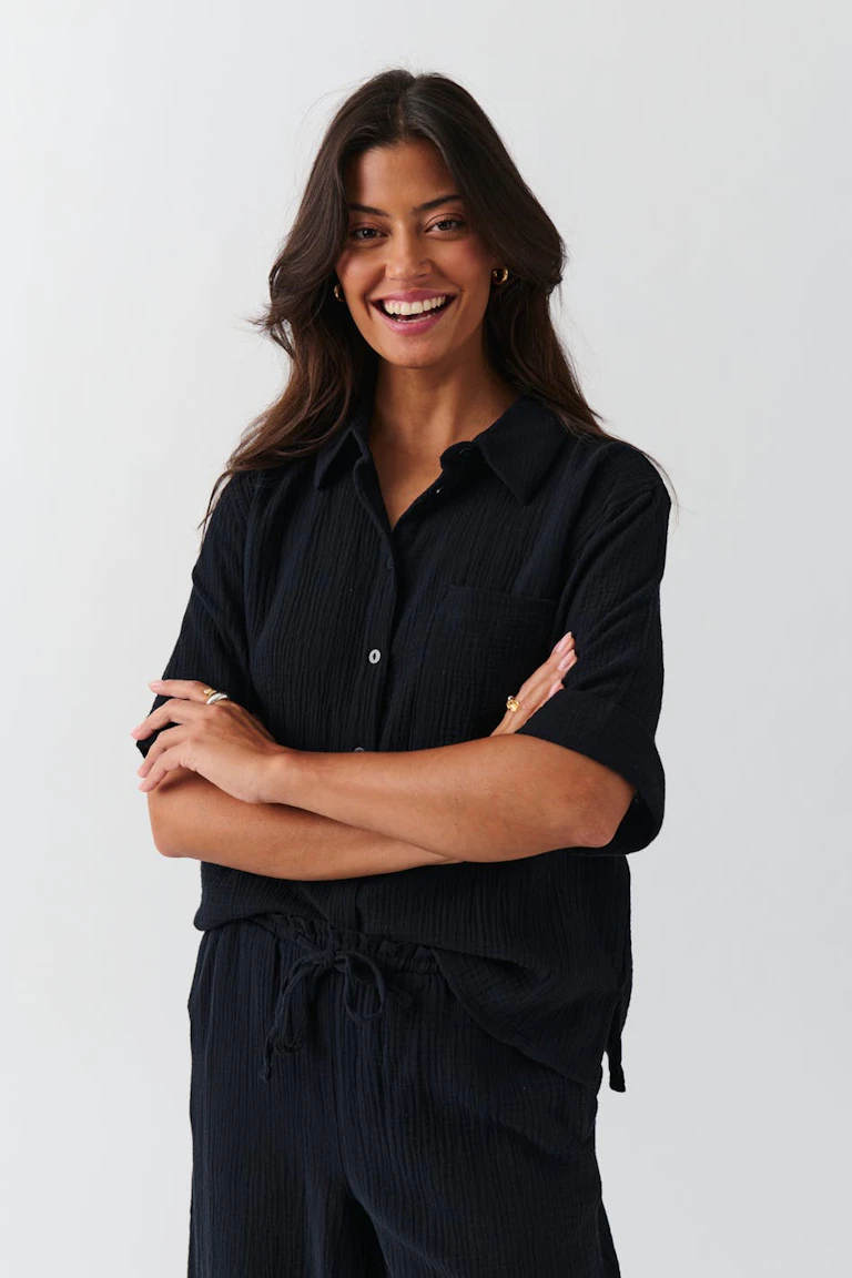 232719000