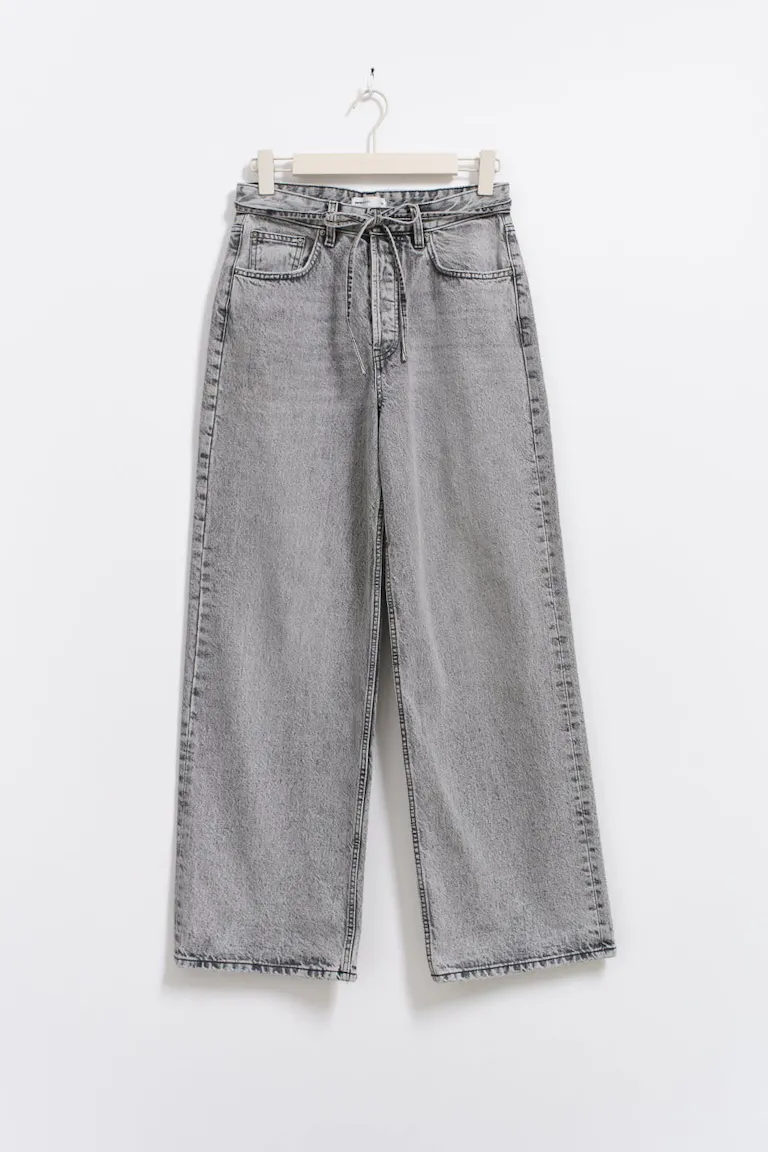 234348000