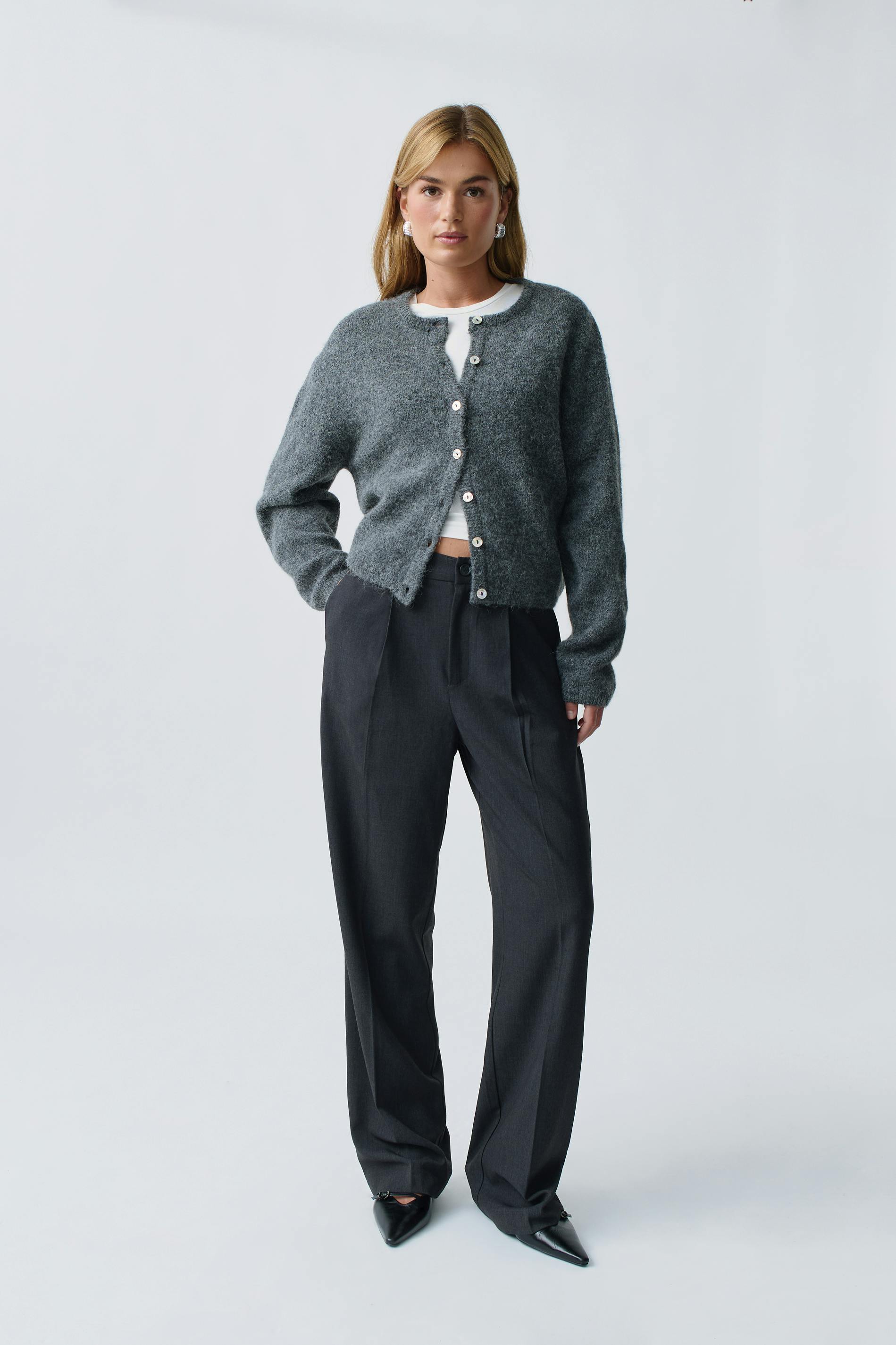 Läs mer om Tailored wide trousers