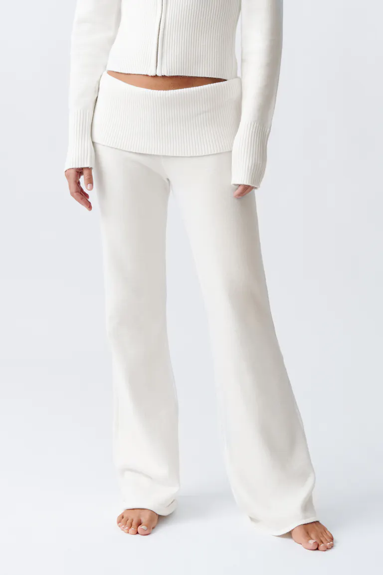 235701420