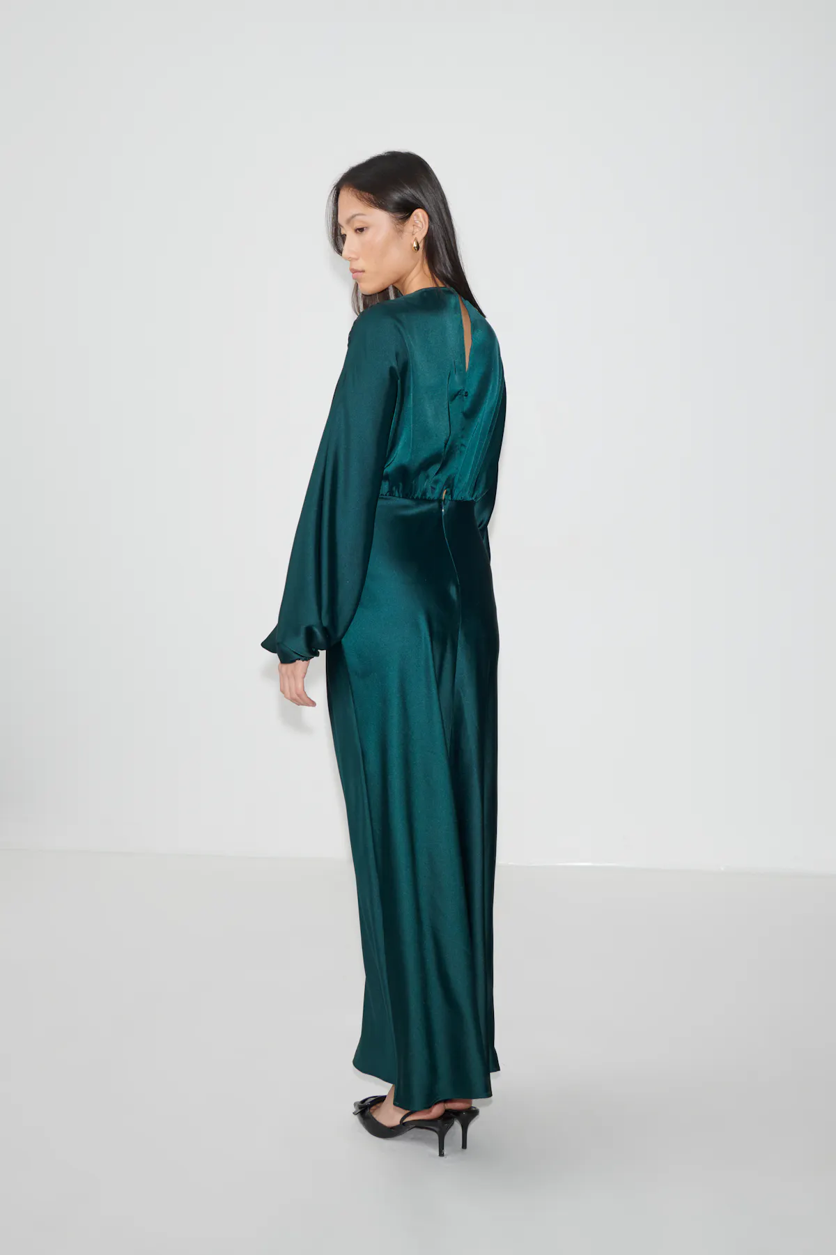 satin midaxi dress - Green - Women - Gina Tricot