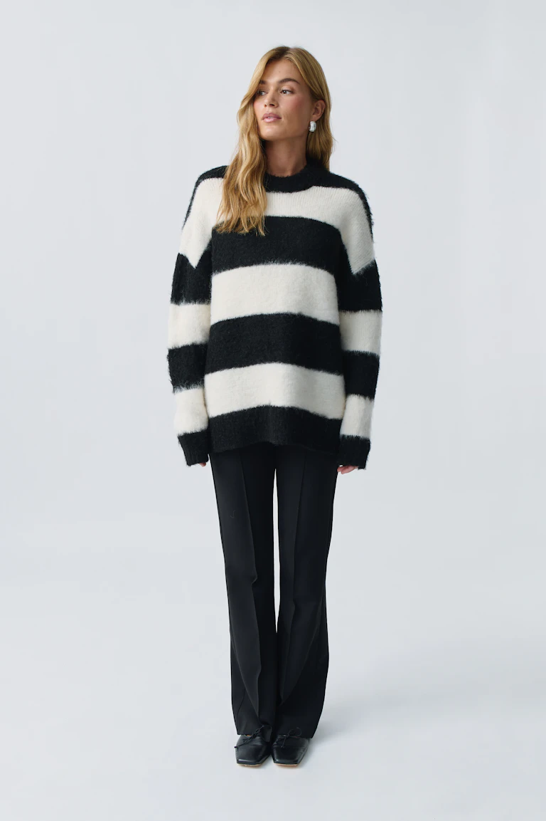 236639050