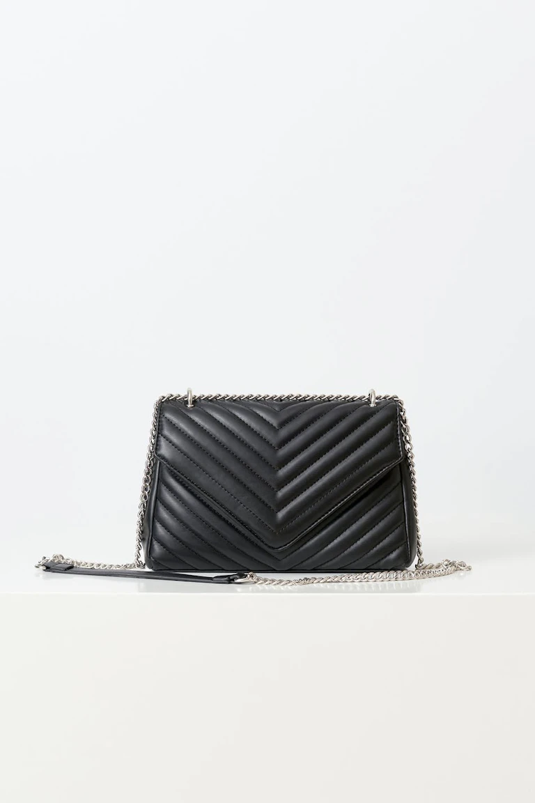 239069000
