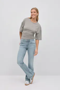 Low Waist Bootcut Jeans
