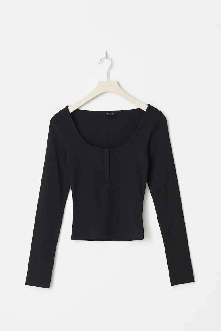 239379000
