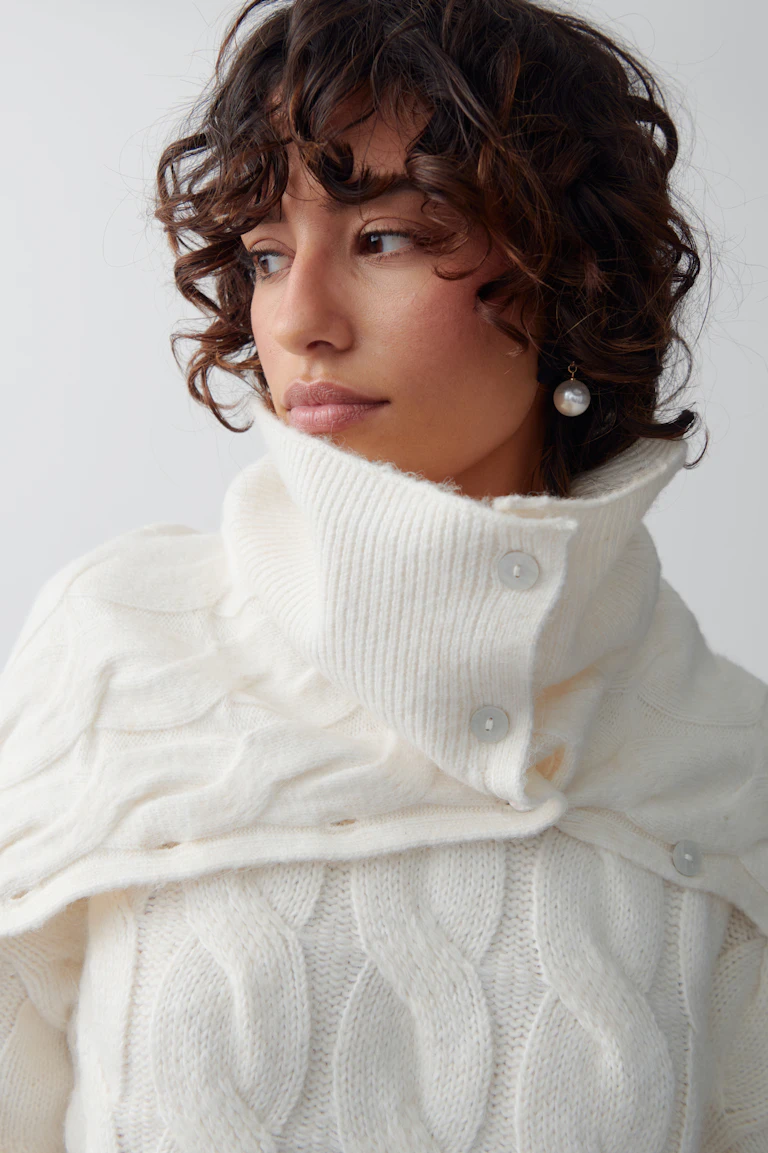 240721047