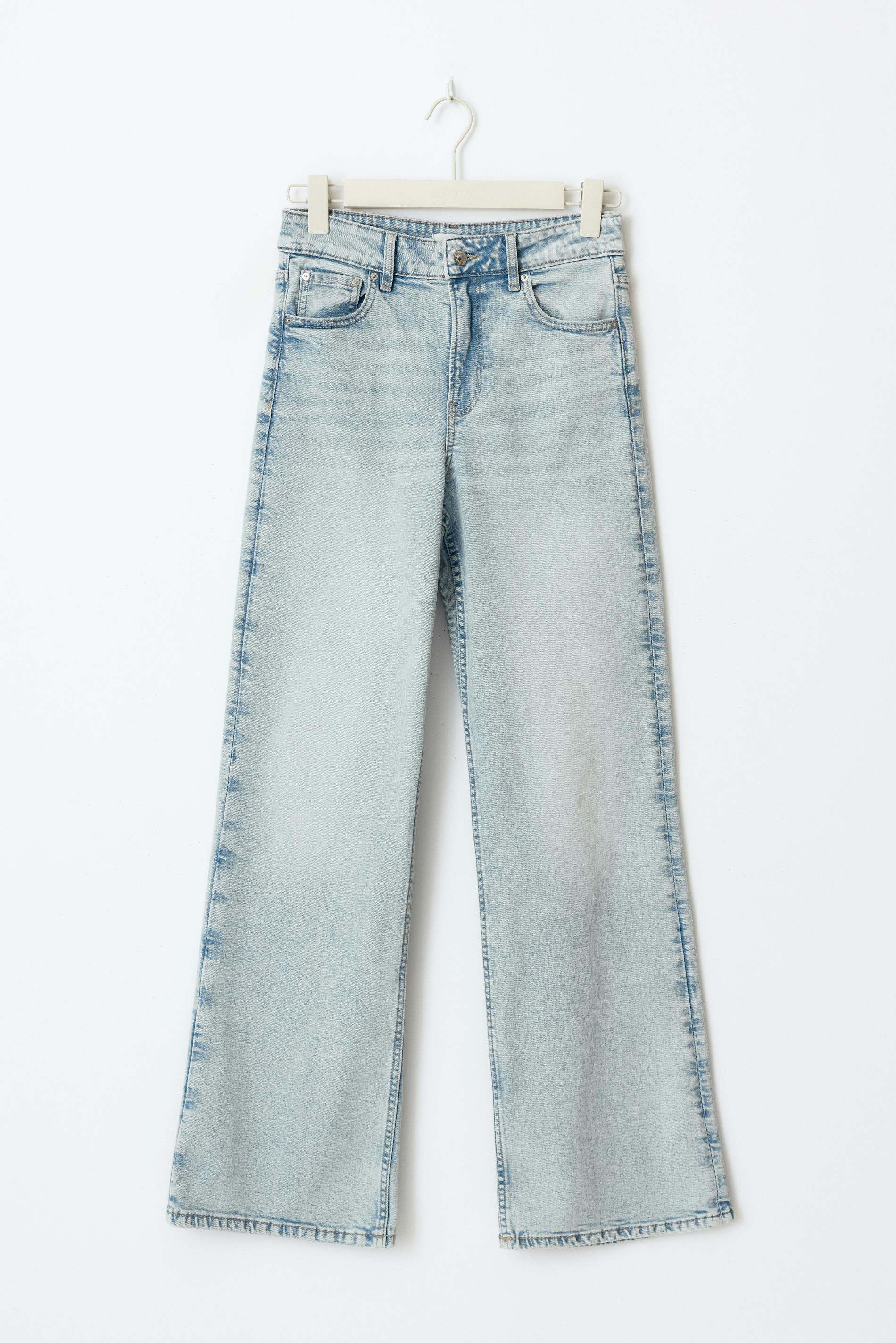 Läs mer om Comfy wide tall jeans