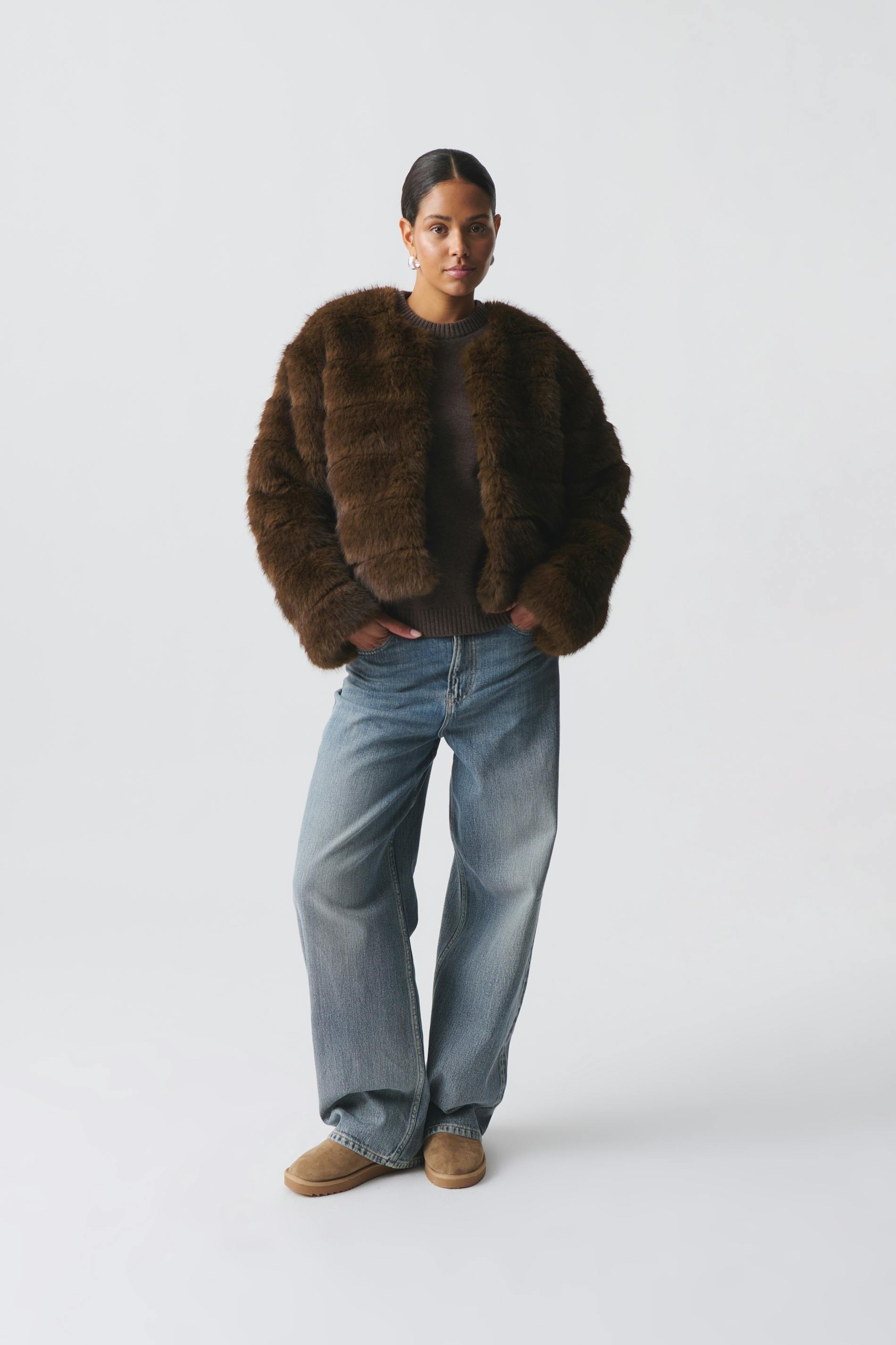 Faux fur short jacket