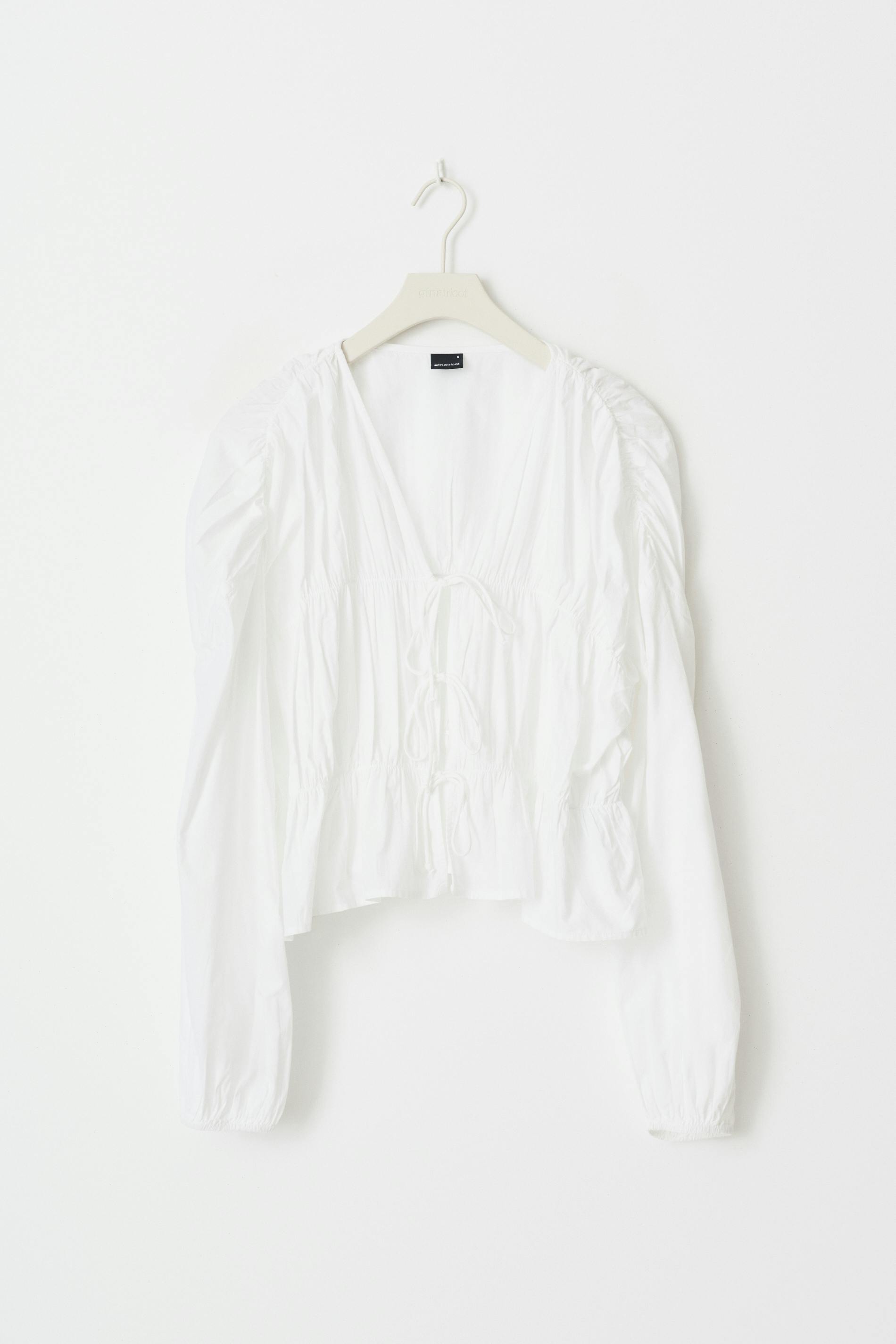 Acka. puffy gather blouse white - メルカリ