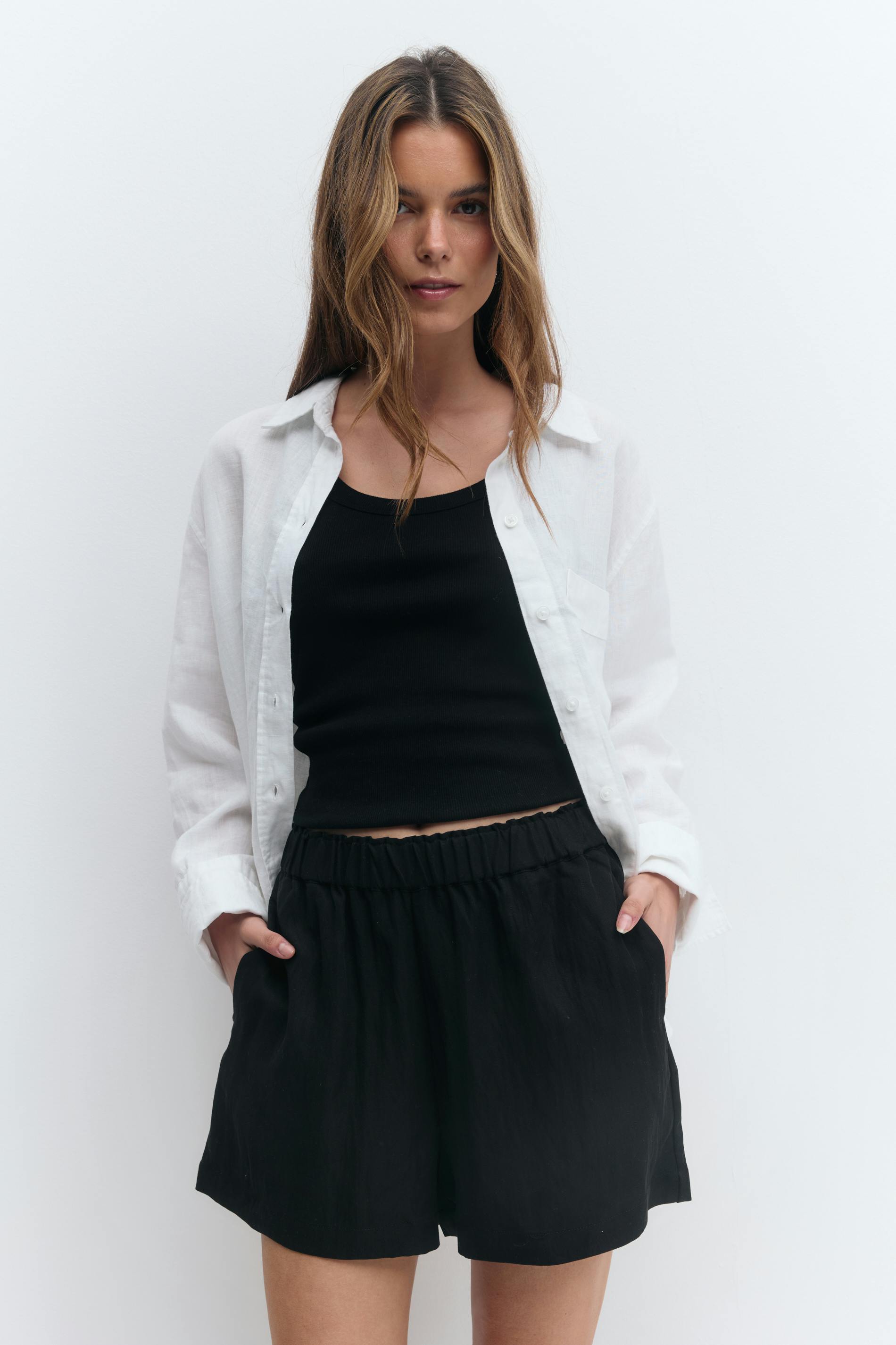 Gina Tricot - Relaxed high waist shorts - Shorts - Svart - XS - Dame