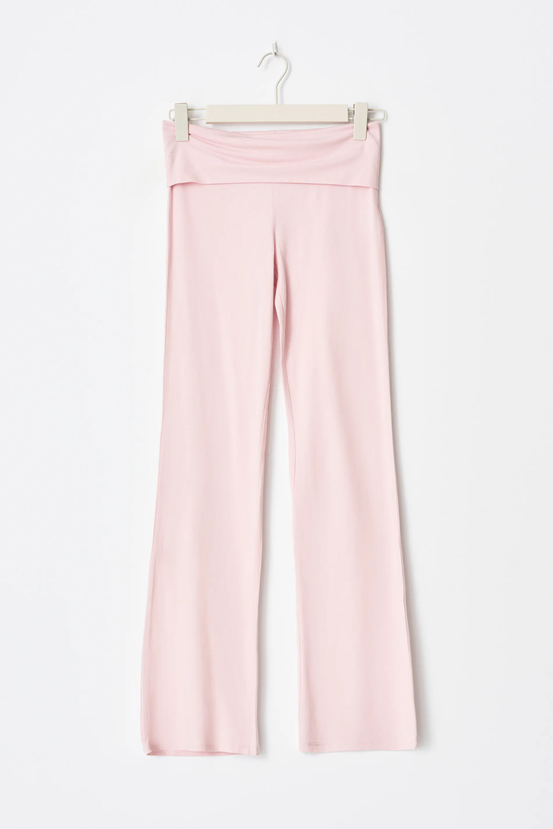 Vaaleanpunaiset joogahousut