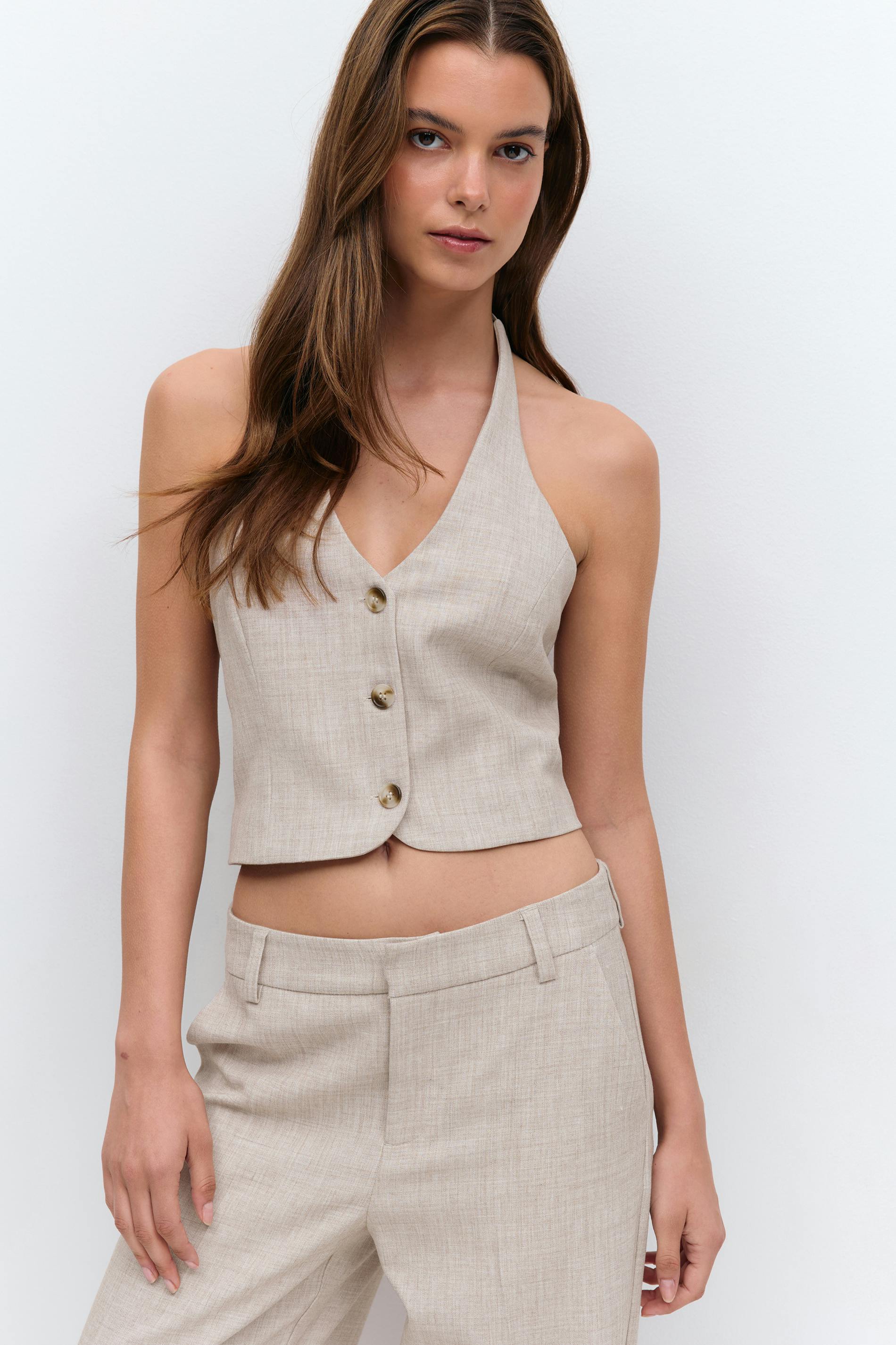 Läs mer om Gina Tricot - Halterneck tailored vest - Västar - Beige - 34 - Dam