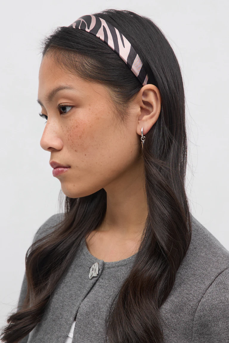 252679018