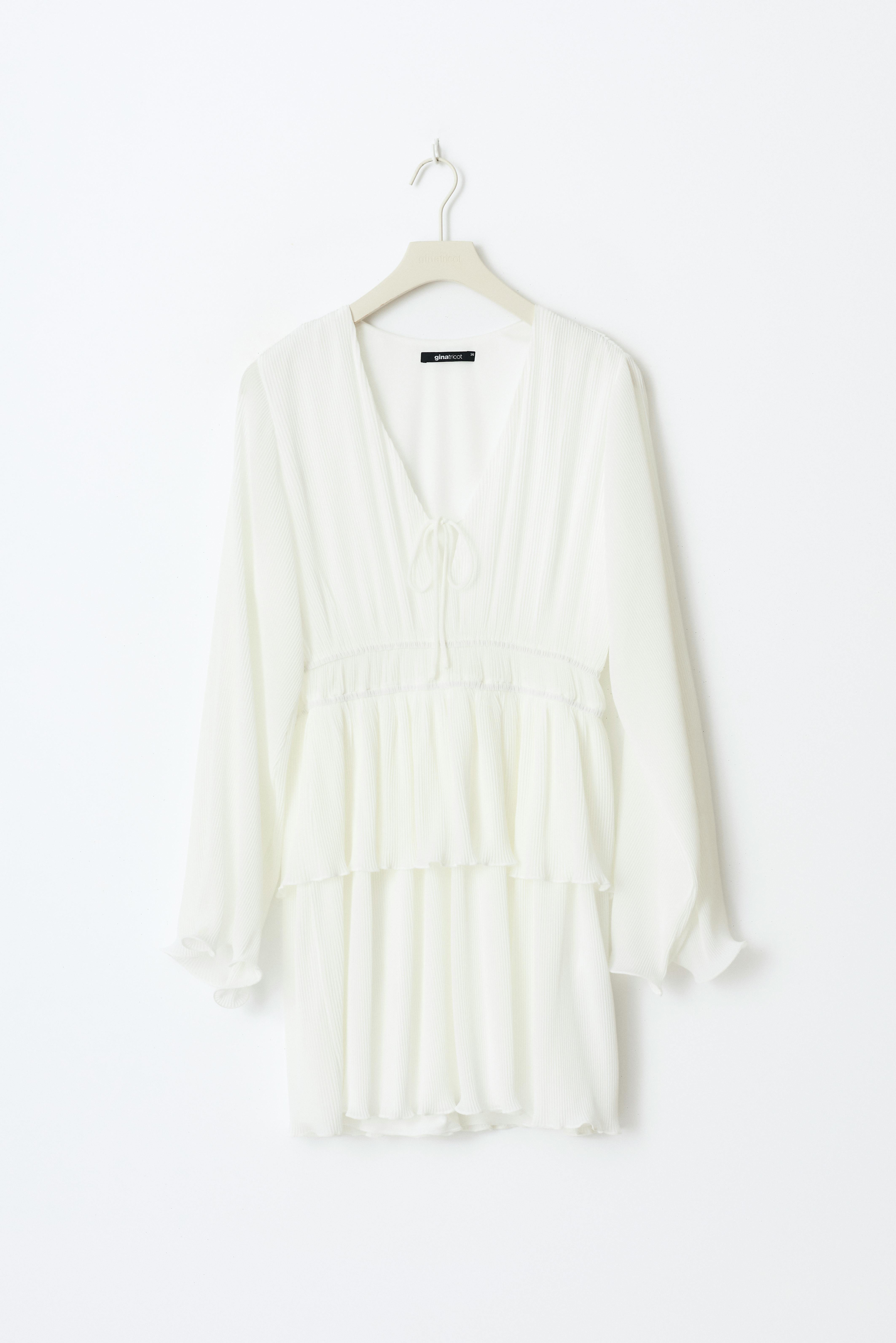 Pleated dress - Hvit - Dame - Gina Tricot