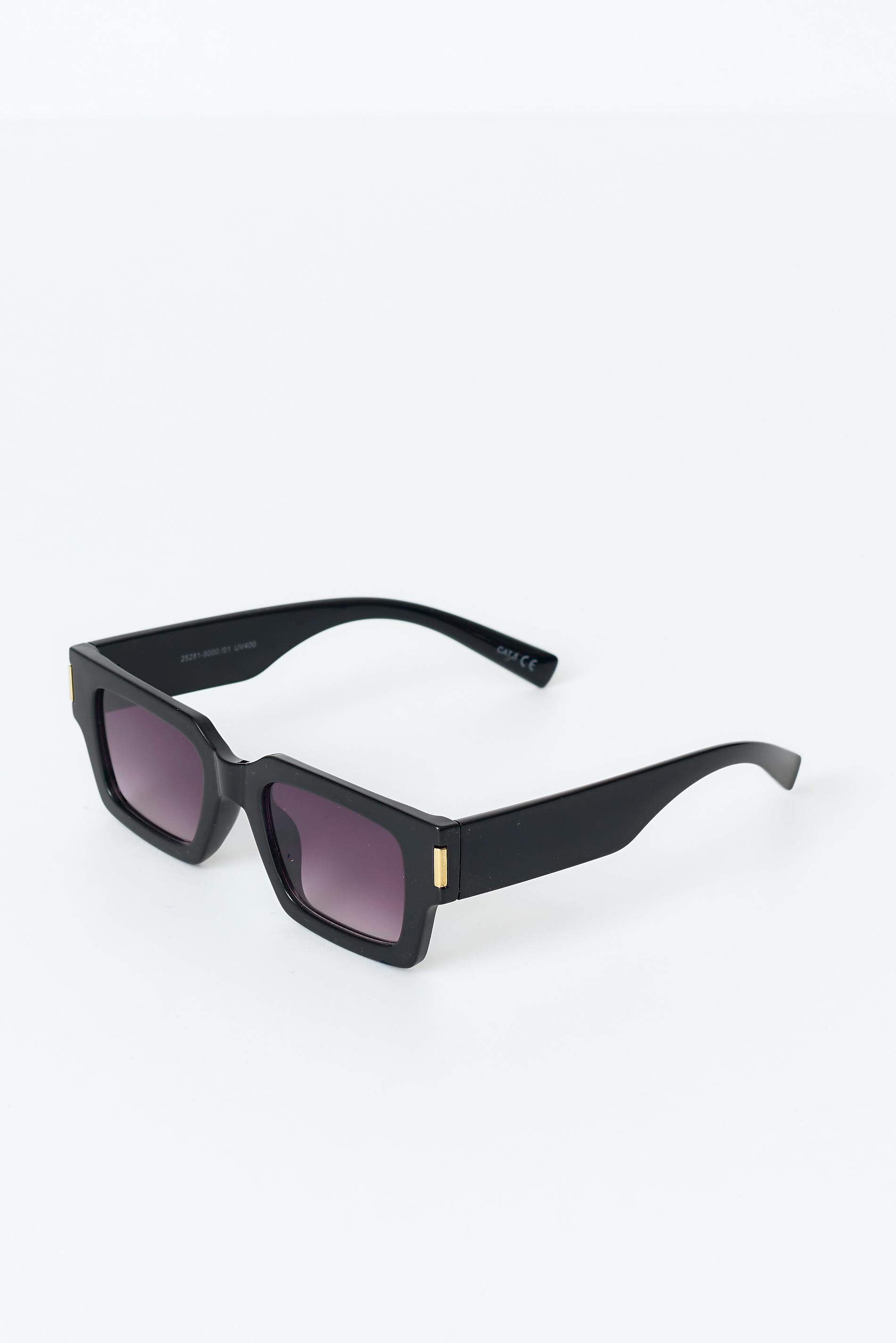 Classic square sunglasses