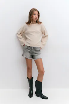 Y Chunky Embroidery Shorts