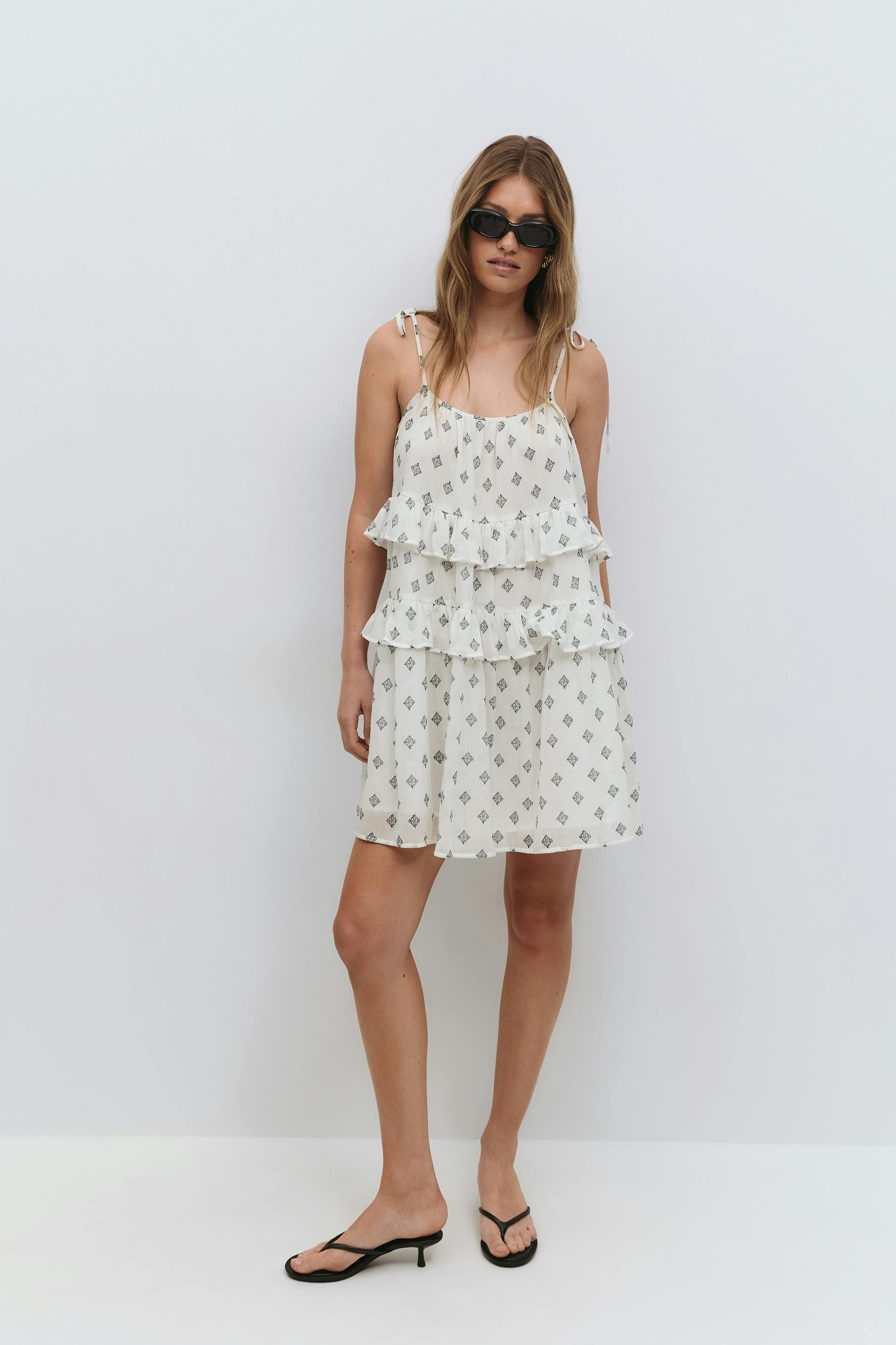 Gina Tricot - Mini frill dress - minimekot - Valkoinen - M - Naiset