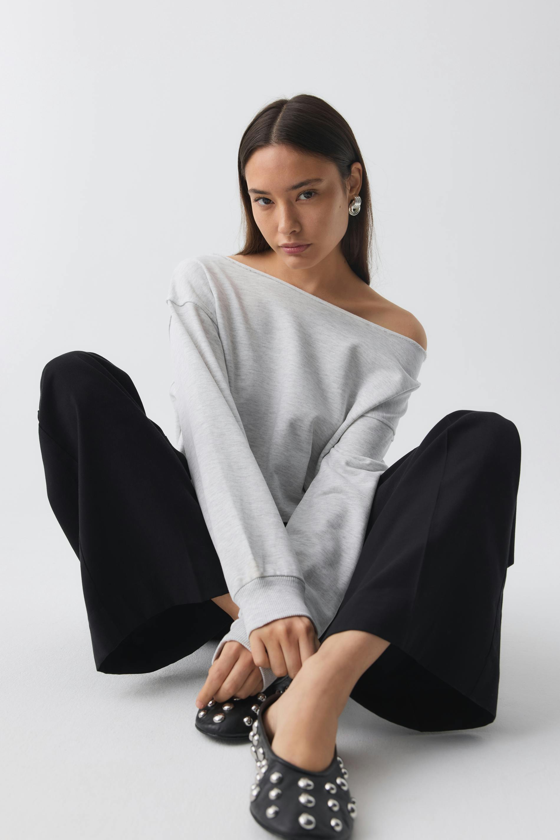 One shoulder sweater