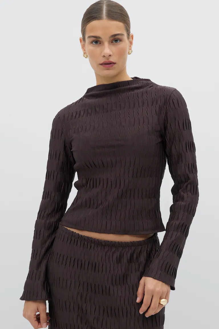 254126556