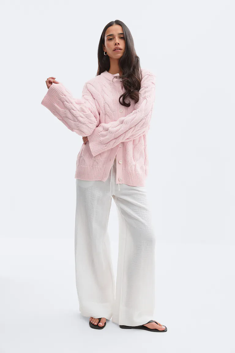 256103119