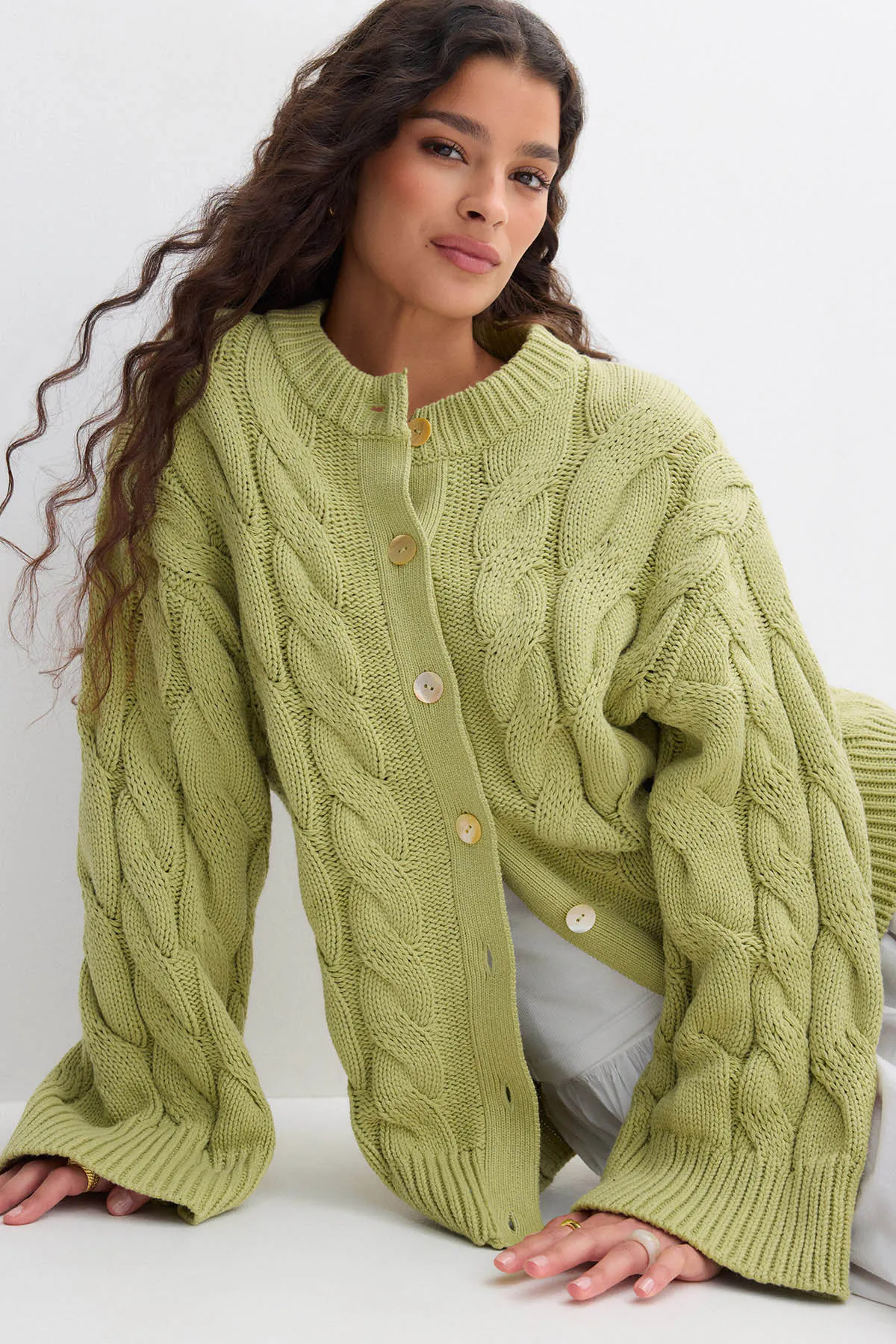 Gina Tricot - Chunky knitted cable cardigan - Cardigans - Grün - S - Dame