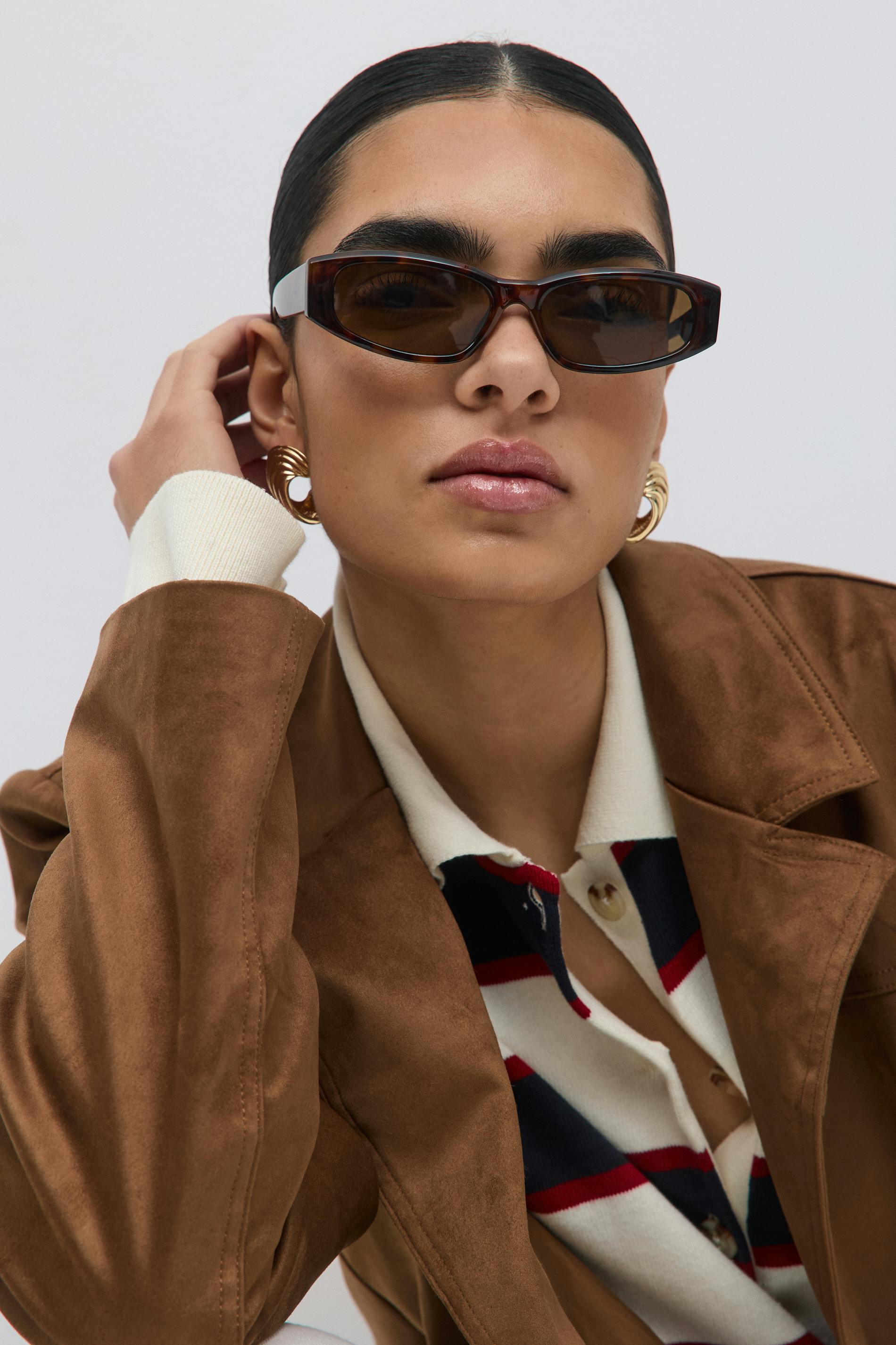 Gina Tricot - Slim sporty sunglasses - Zonnebrillen - Bruin - ONESIZE - Dames