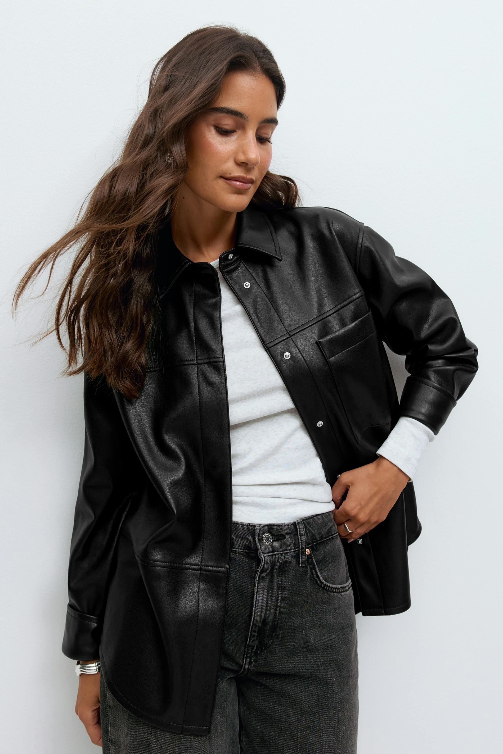 Gina Tricot - Pu shirt - Paitapuserot - Musta - XS - Naiset