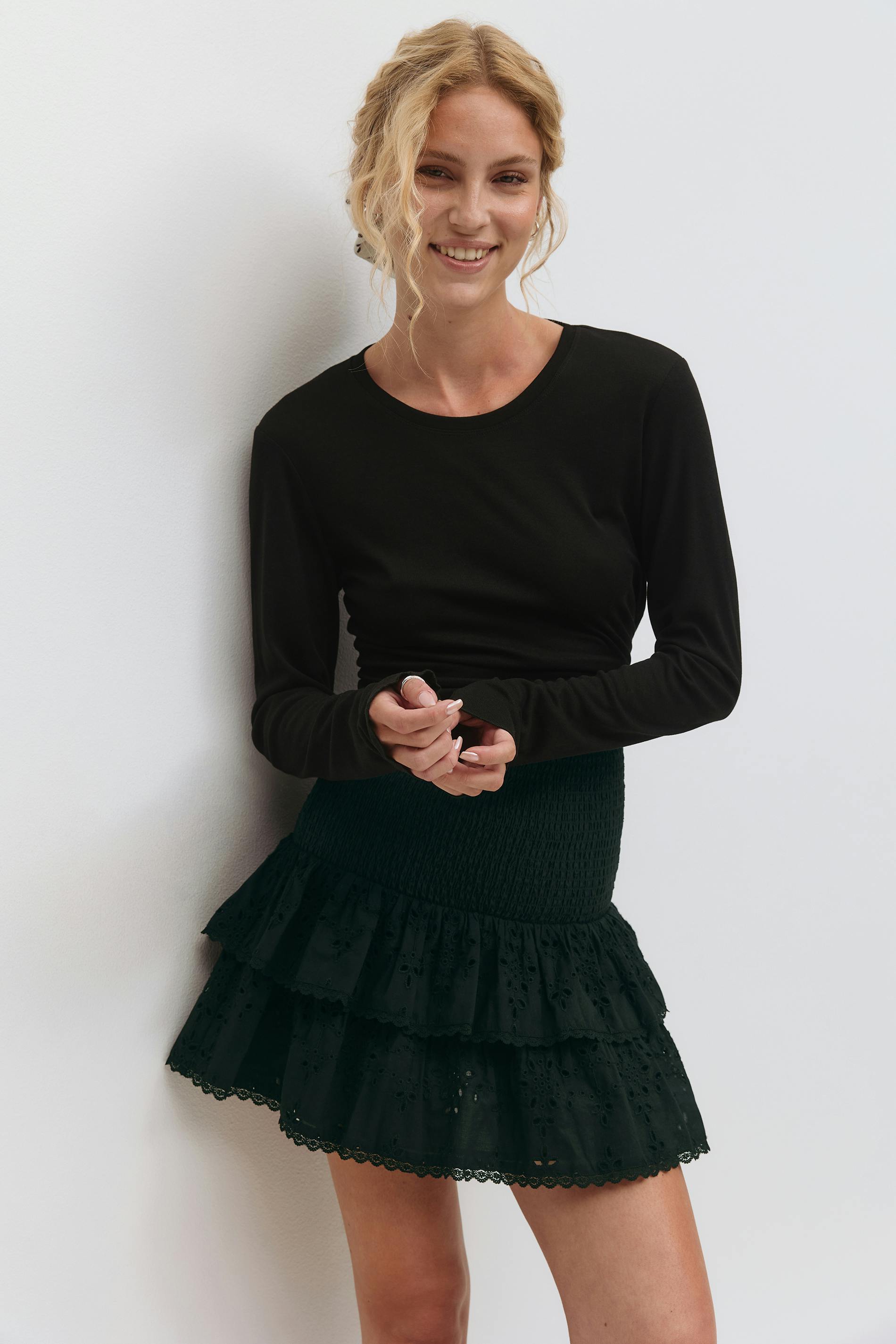 Gina Tricot - Broderie anglaise mini skirt - minirokken - Zwart - XS - Dames