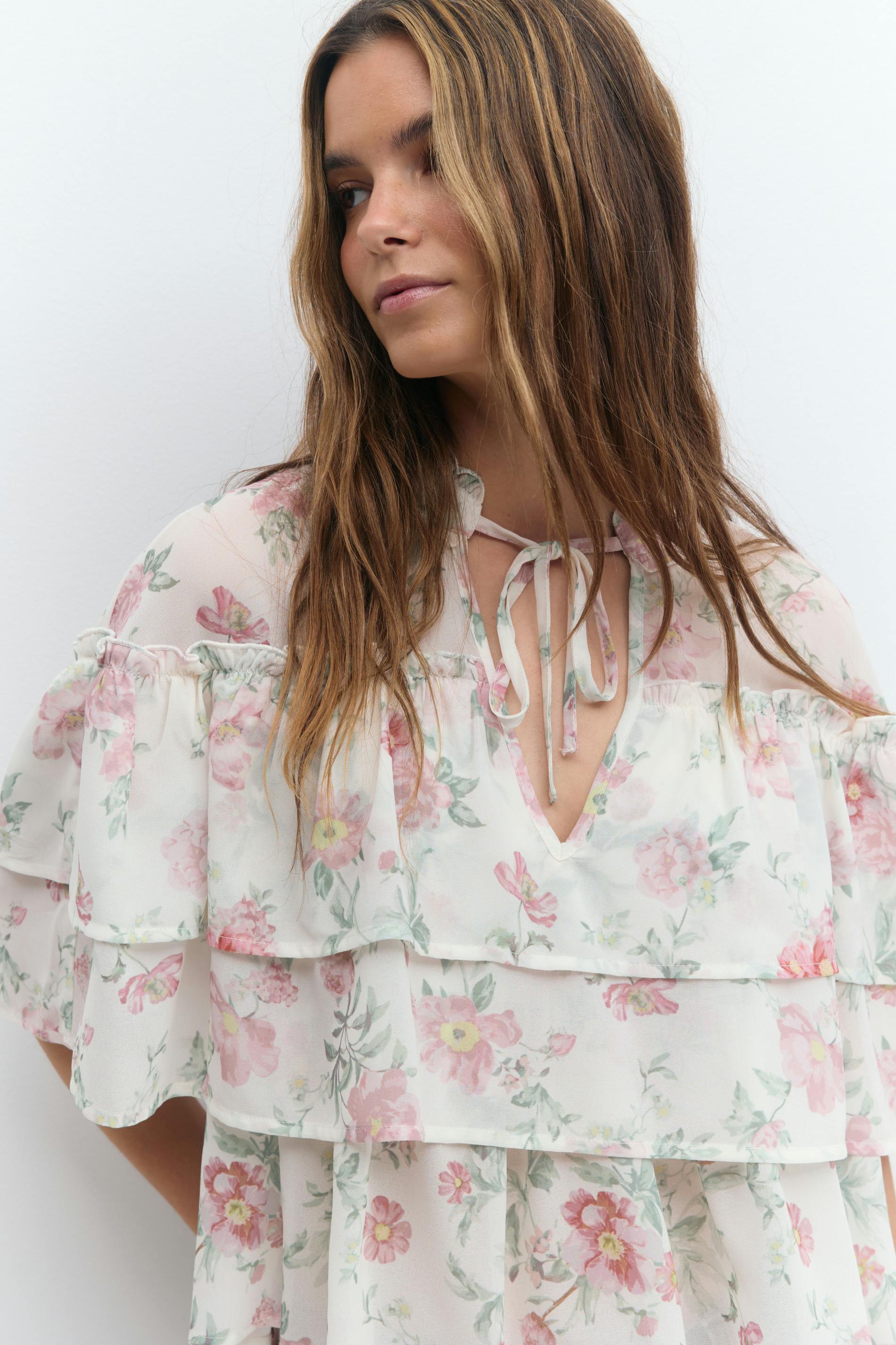 Gina Tricot - Flounce blouse - blusar - Vit - XL - Dam