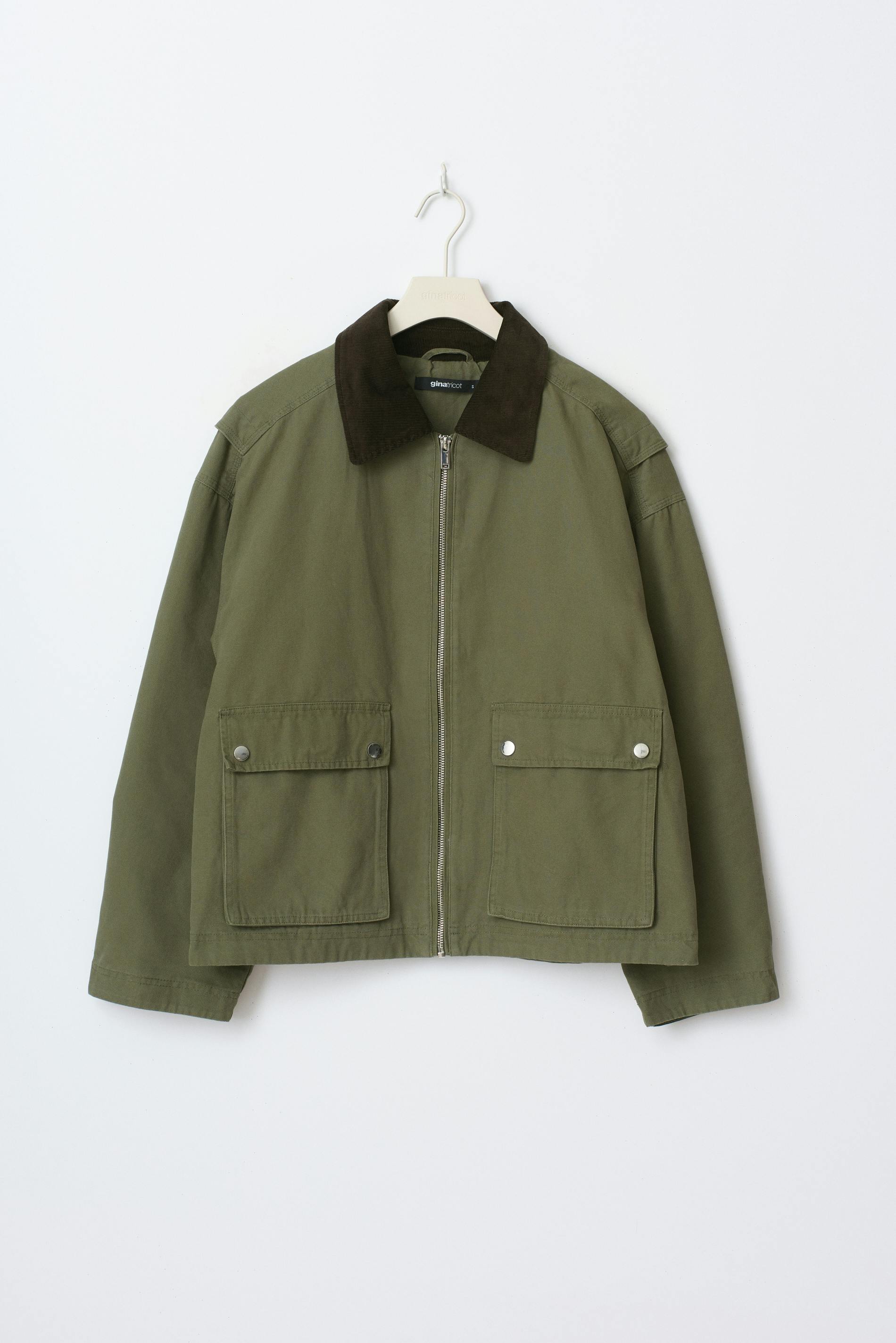 Short cargo jacket