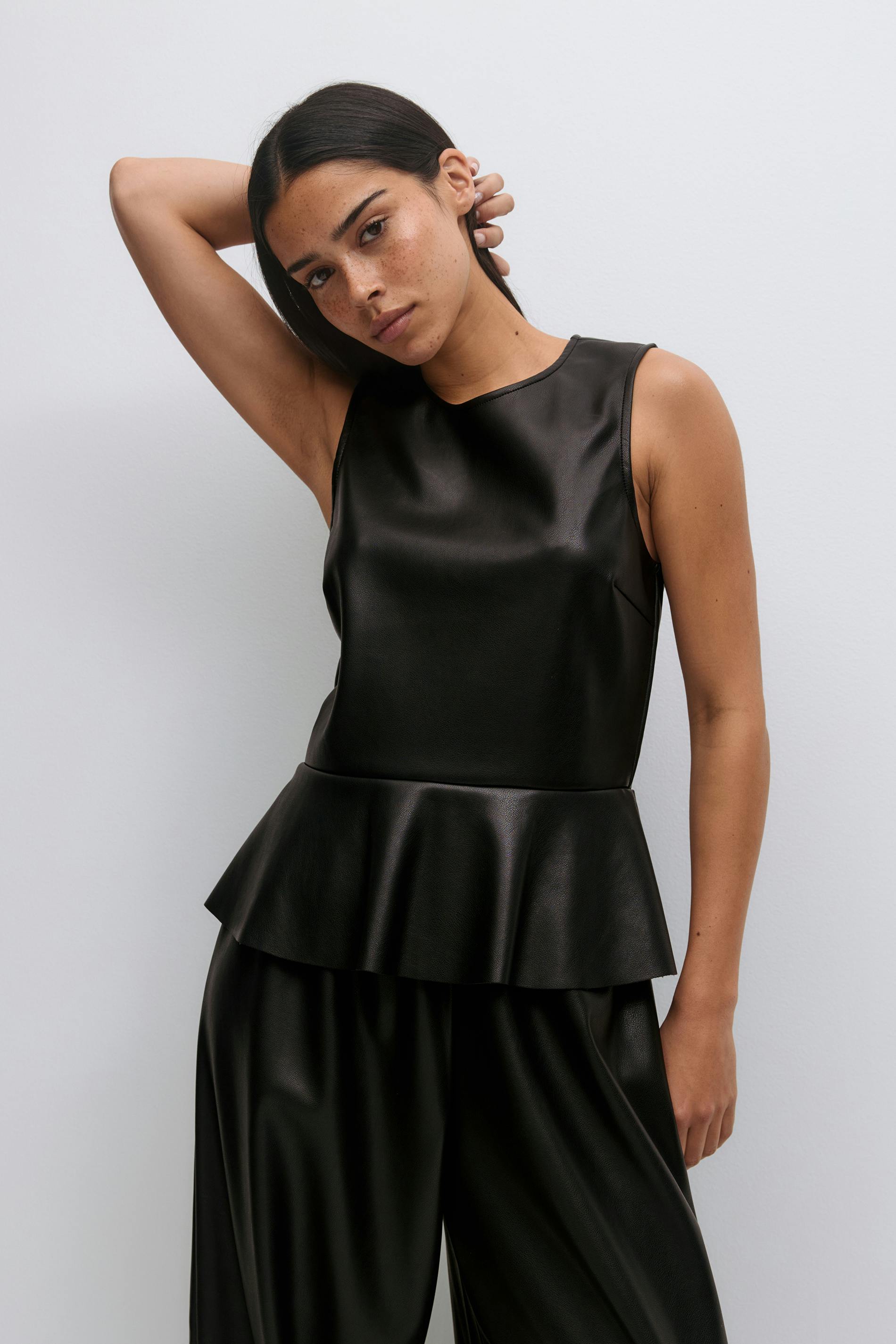 Gina Tricot - Pu peplum top - peplum tops - Zwart - M - Dames