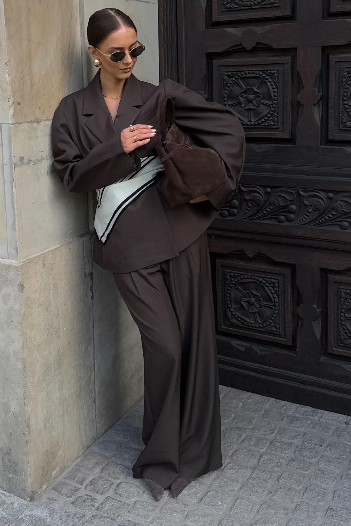 Mid wide pleated trousers — byxor med fickor från Gina Tricot