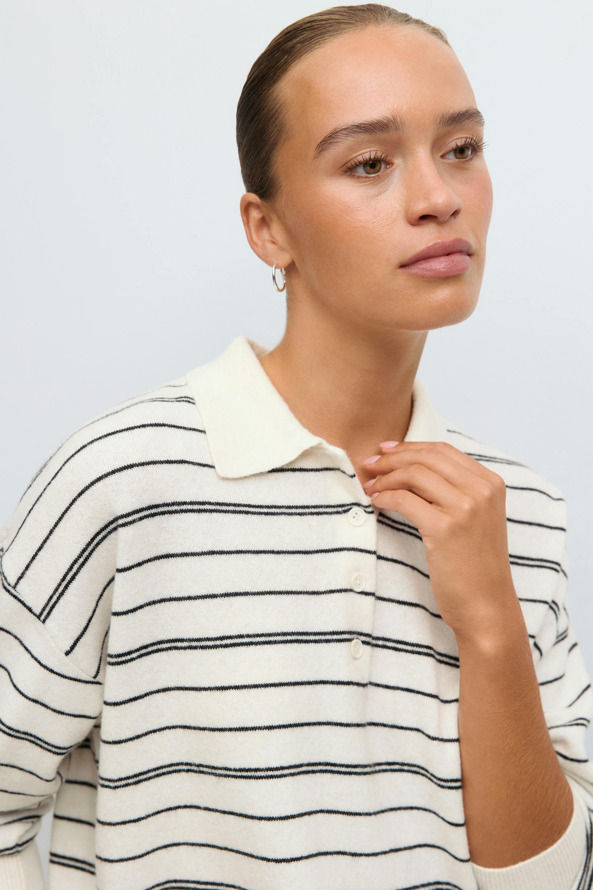 Gina Tricot - Striped collar knitted sweater - piqueskjorter - Hvit - XL - Dame