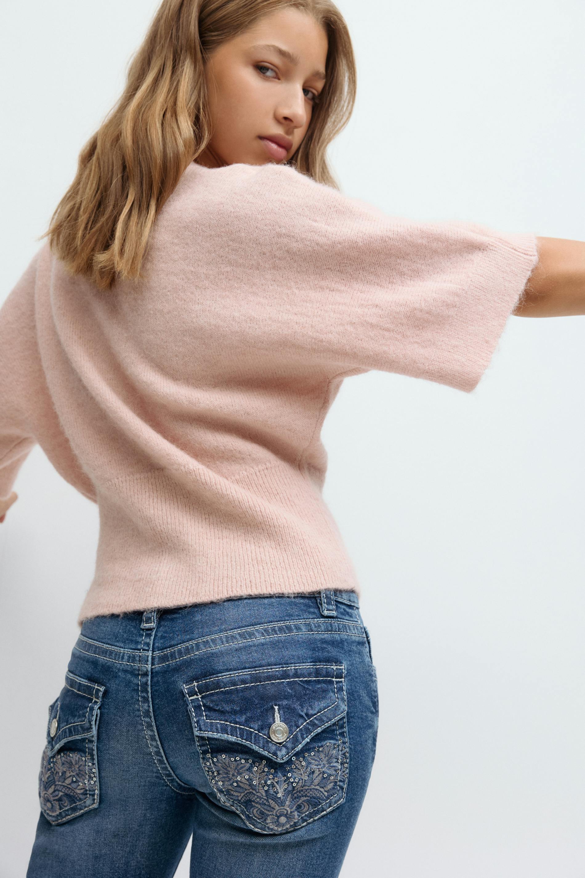 Gina Tricot - Decorated low flare jeans - Jeans taille basse - Bleu - 170 - Fille