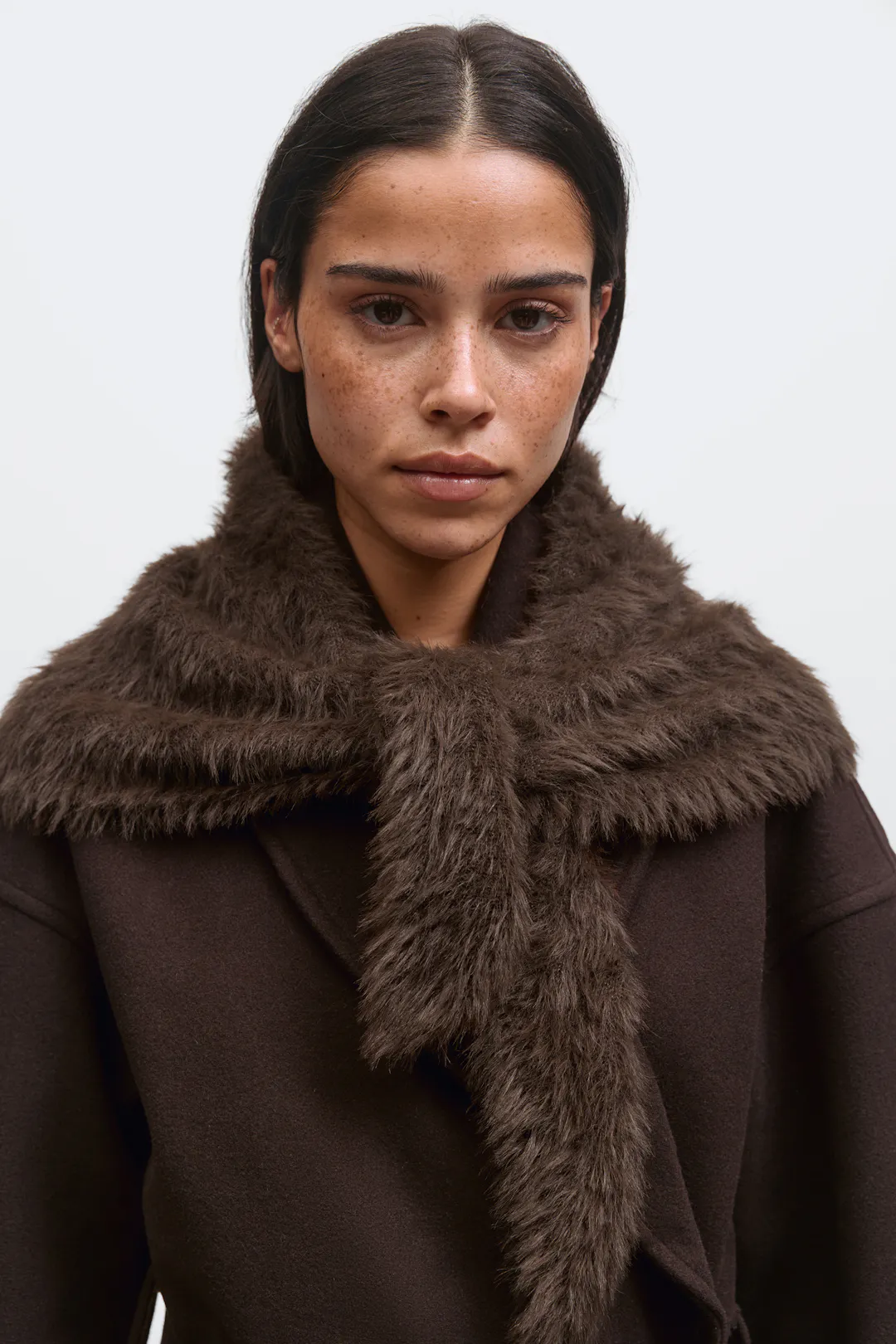 Gina Tricot - Hairy triangle scarf - halsdukar & scarves - Brun - ONESIZE - Dam 2