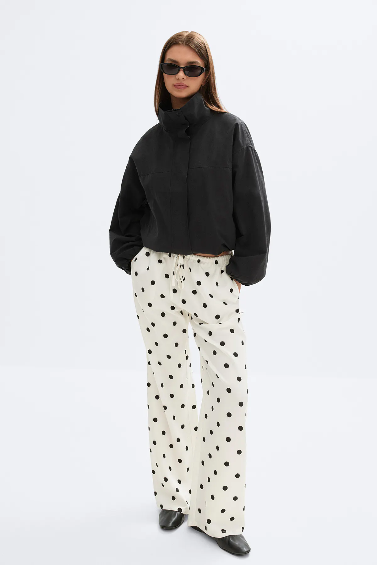Drawstring satin trousers — byxor med fickor från Gina Tricot
