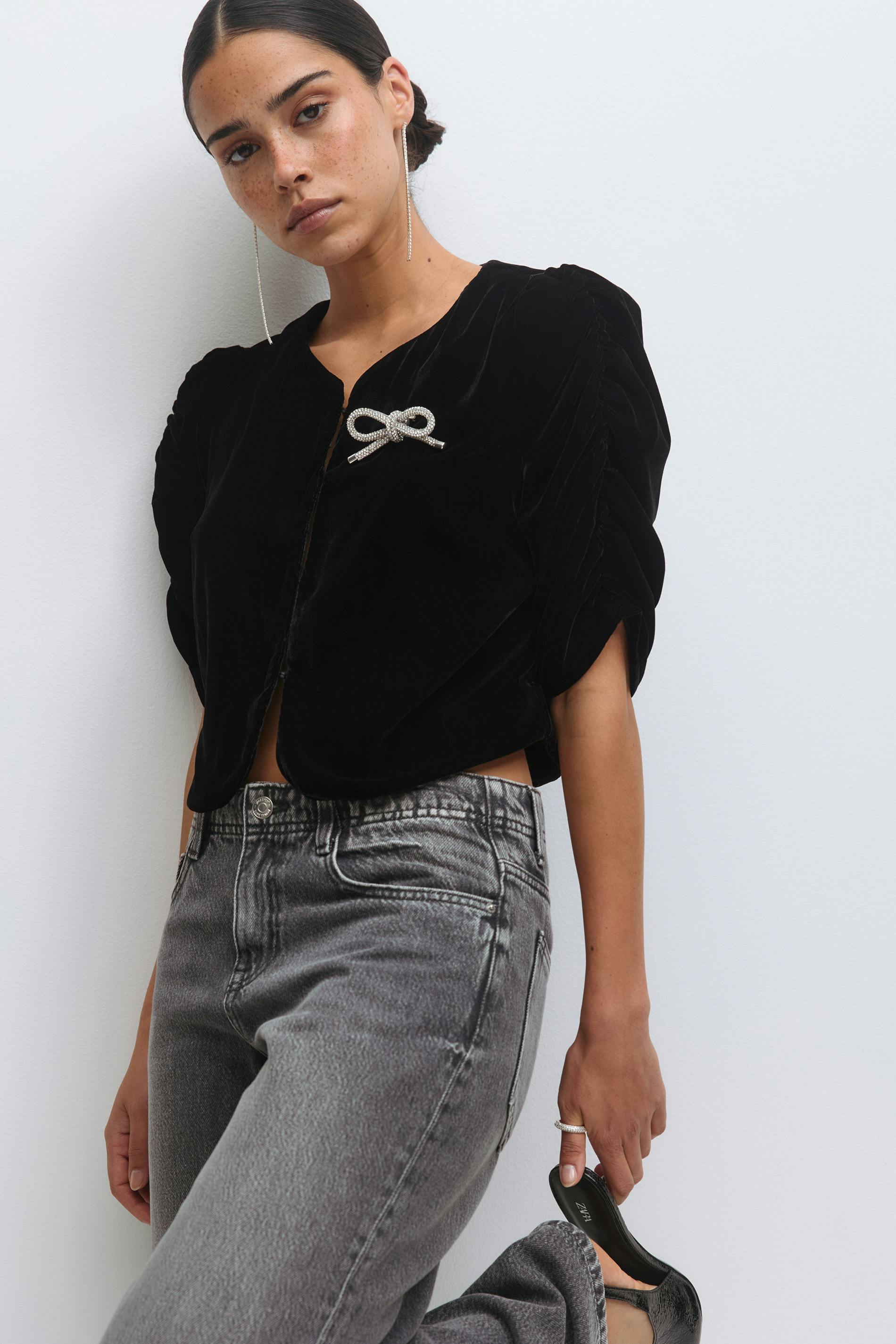 Velour top - Black - Women - Gina Tricot