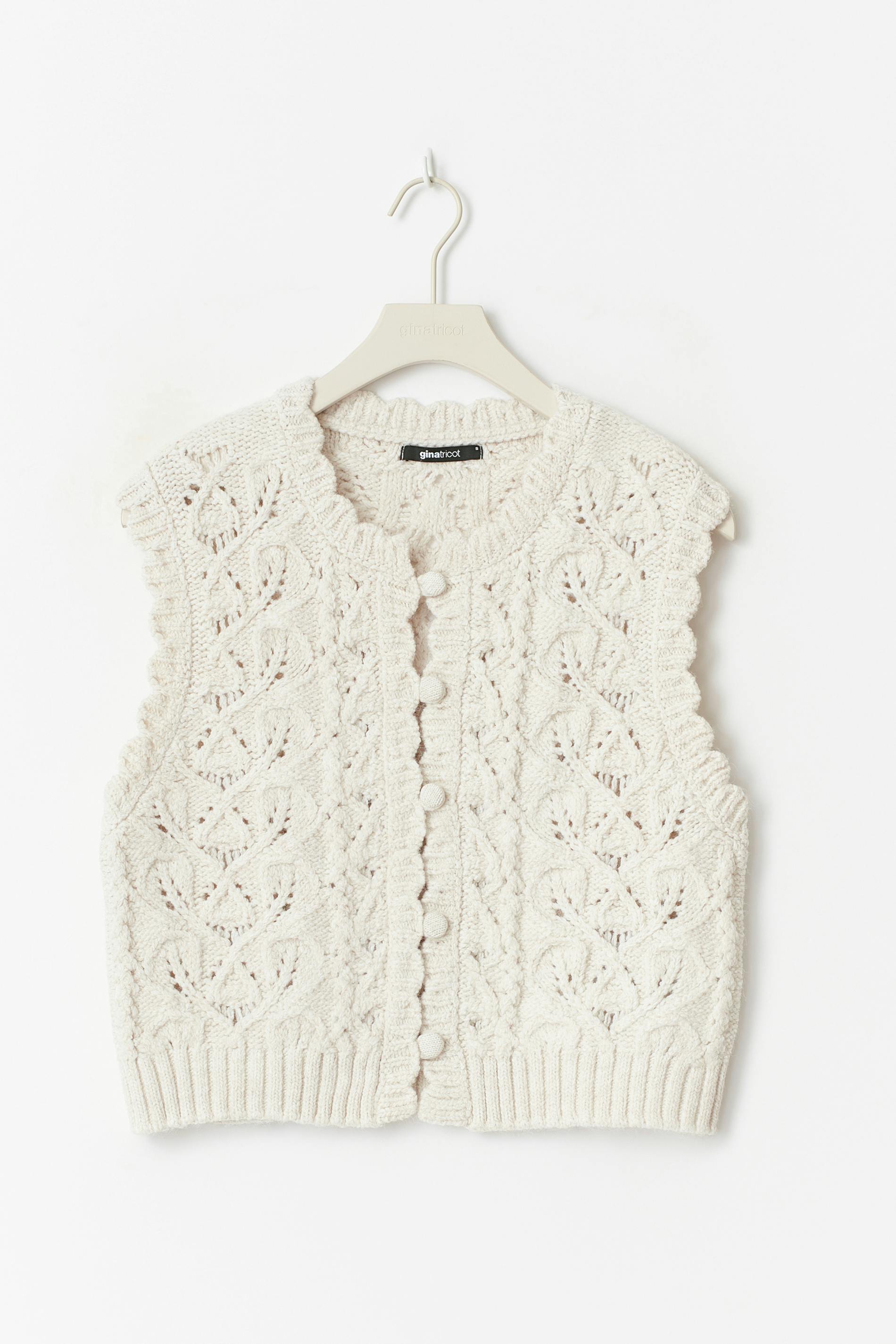 Knitted vest