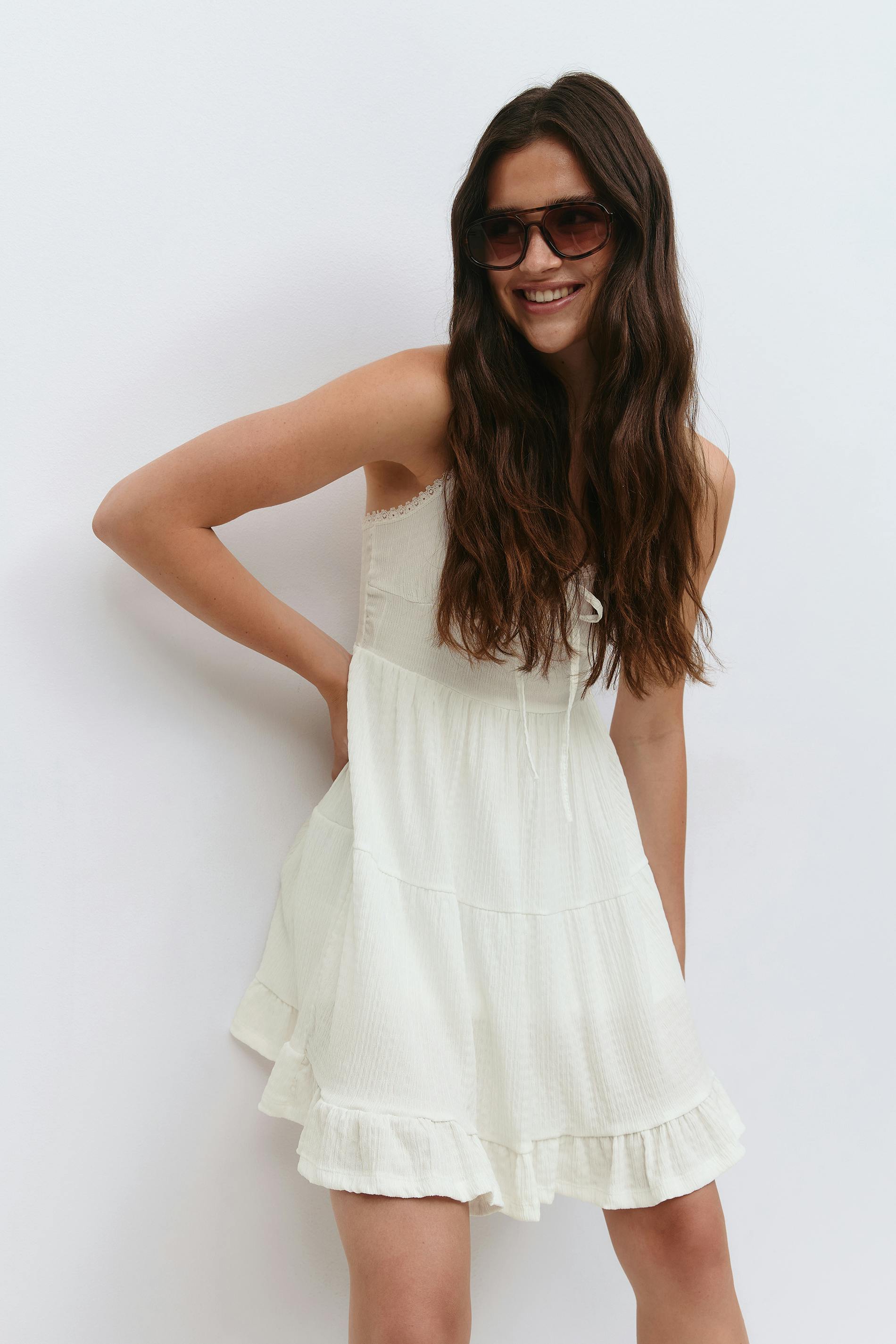Läs mer om Gina Tricot - Boho strap dress - miniklänningar - Vit - L - Dam