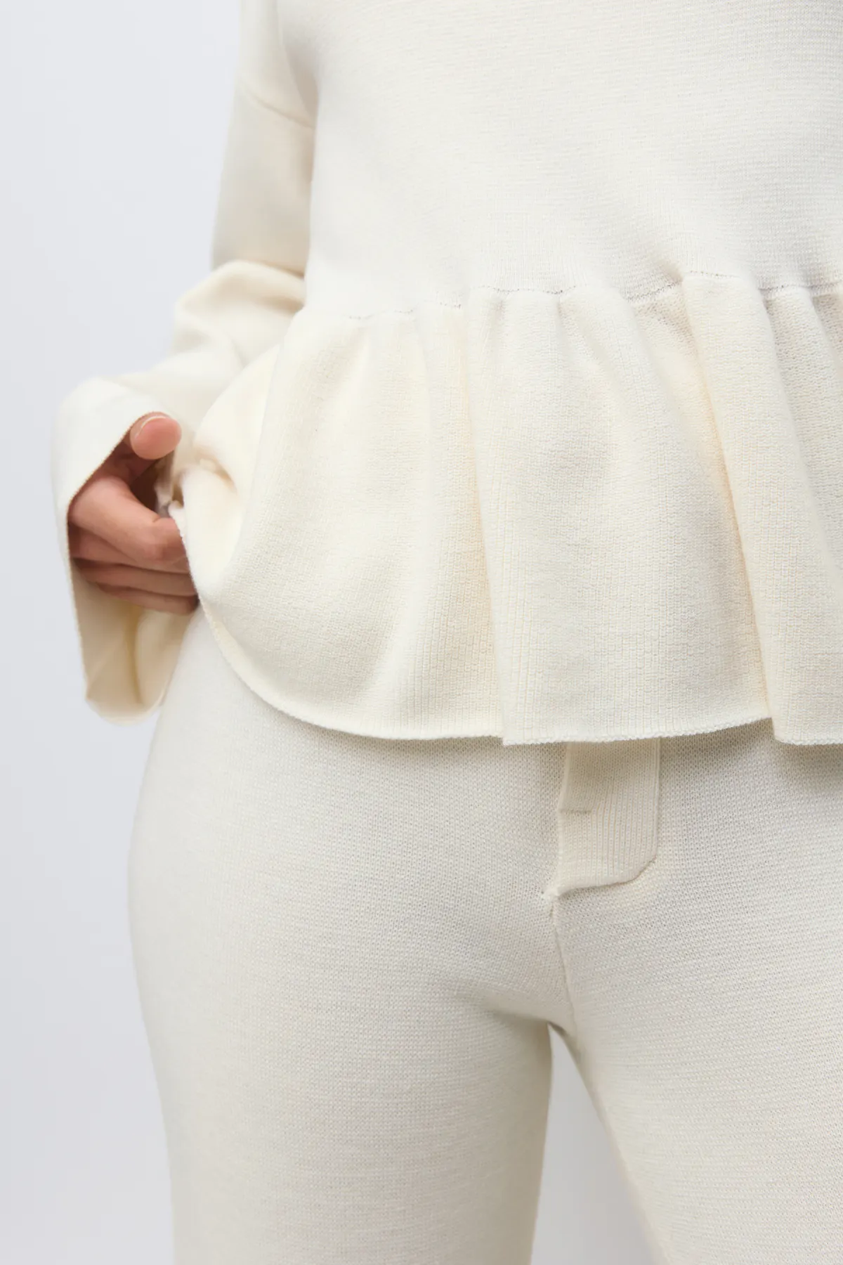 未開封 Connie peplum knit set up Navy Ribbed Knit Peplum Cardigan