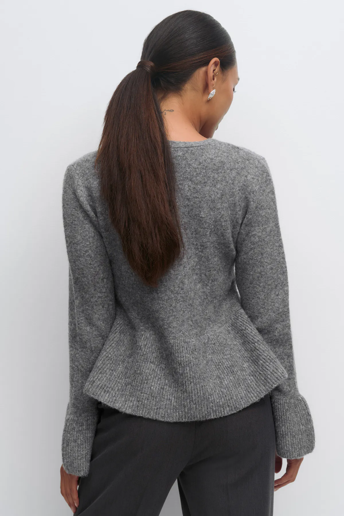 Knitted peplum cardigan - Grey - Women - Gina Tricot