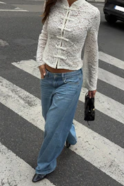Low wide jeans