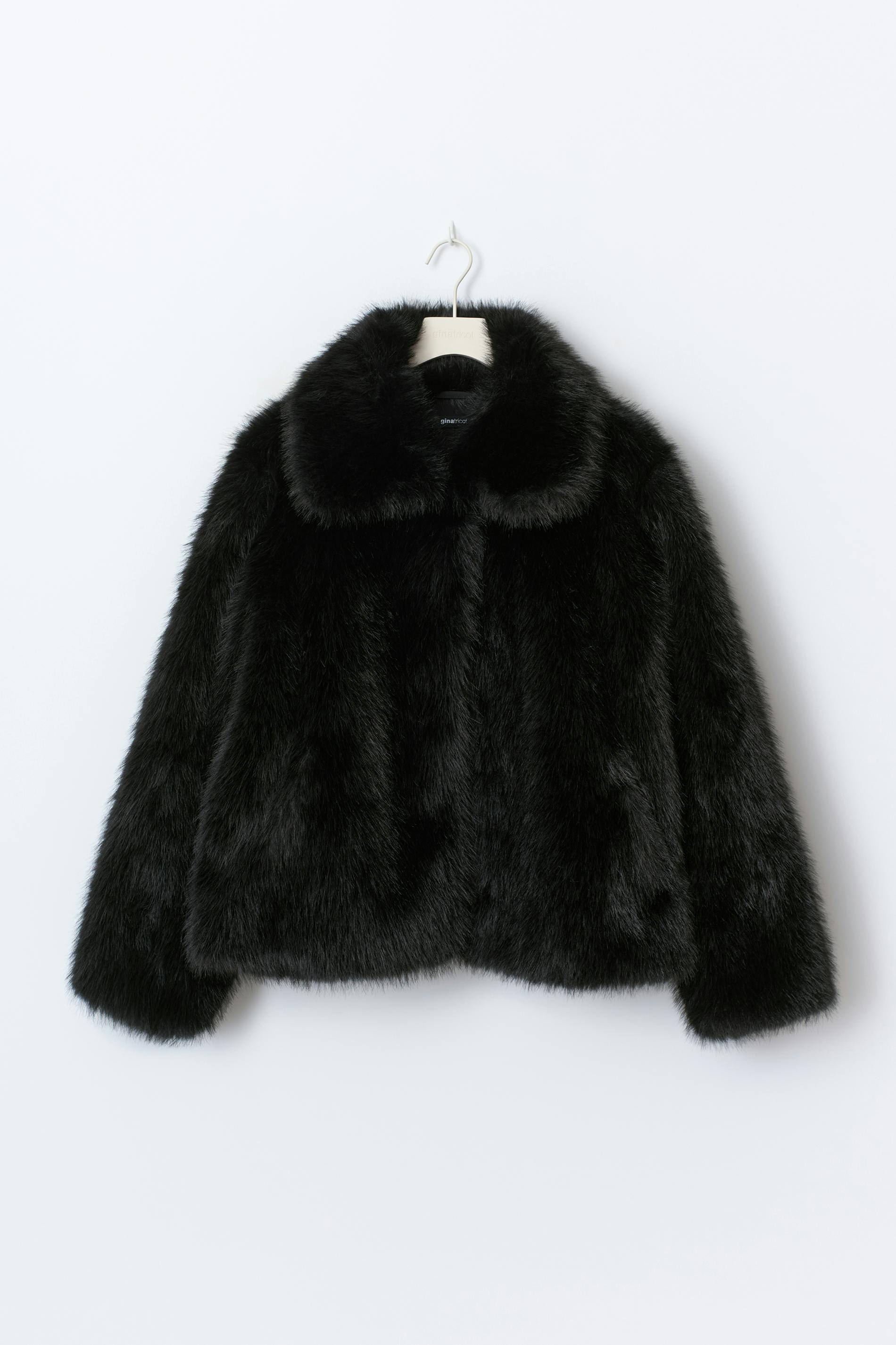 Faux fur short jacket