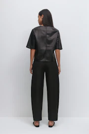 Mid waist barrel trousers