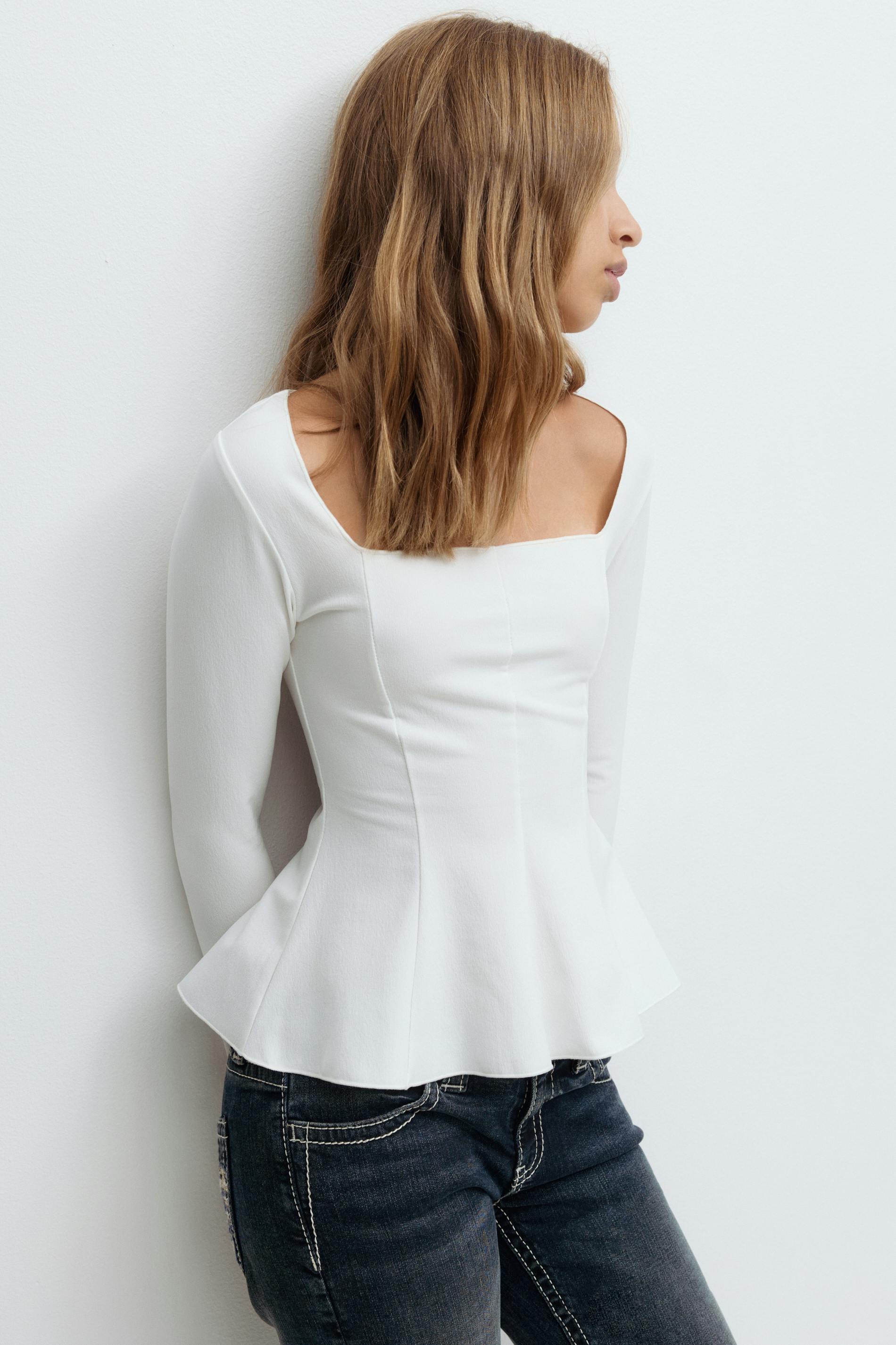 Läs mer om Gina Tricot - Y long sleeve peplum top - överdelar - Vit - 158/164 - Tjej