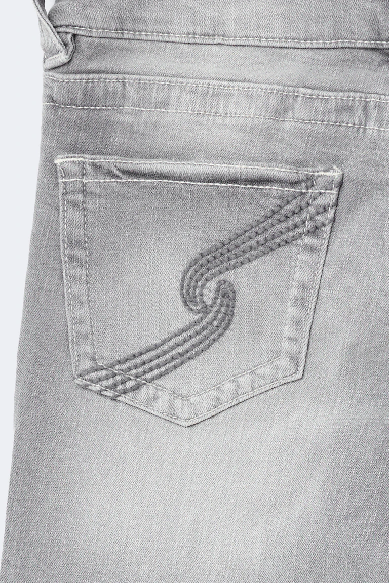 275018031