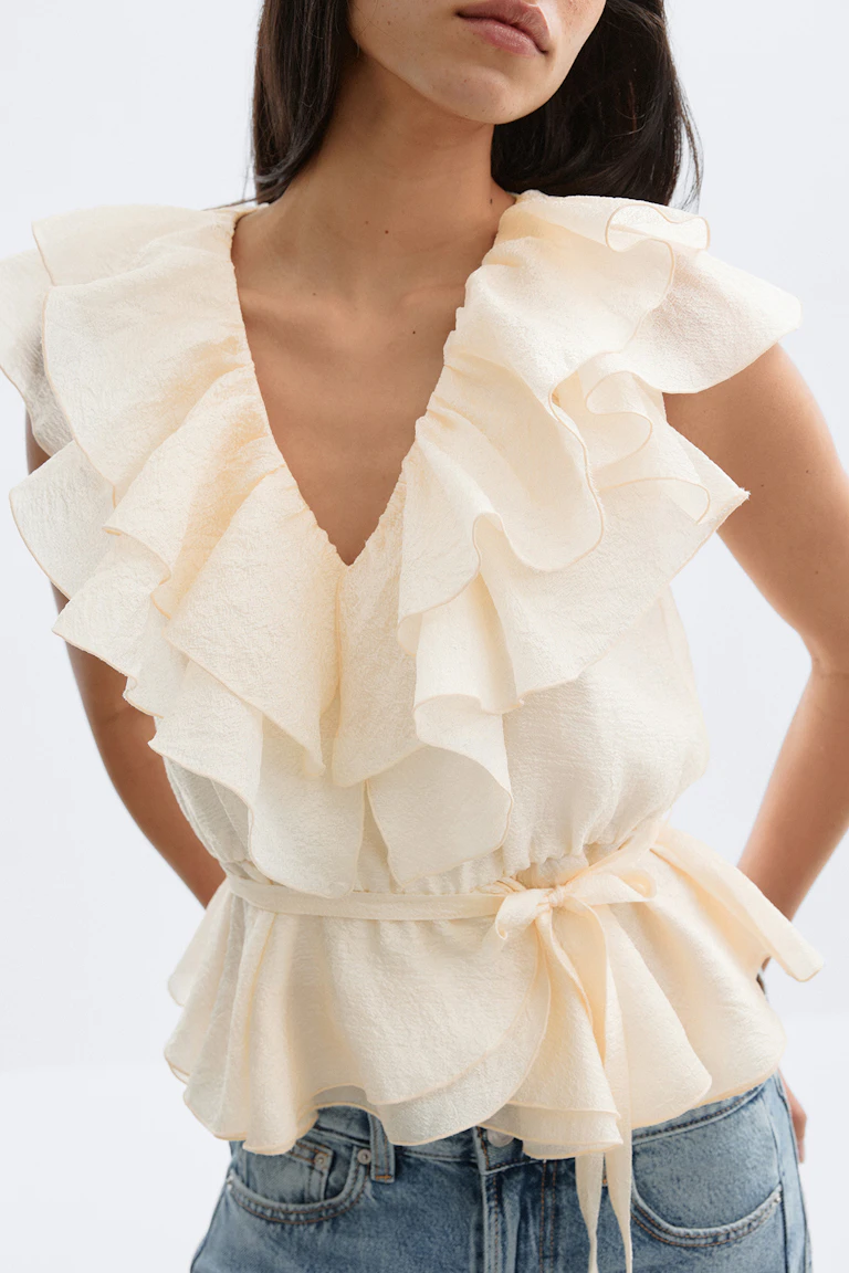 275381263