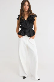 Frill top