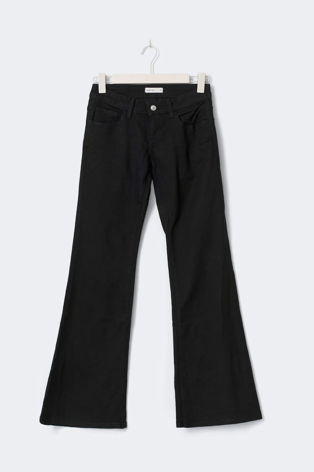 Gina Tricot - Ultra low flare petite jeans - ultra low waist - Zwart - 32 - Dames