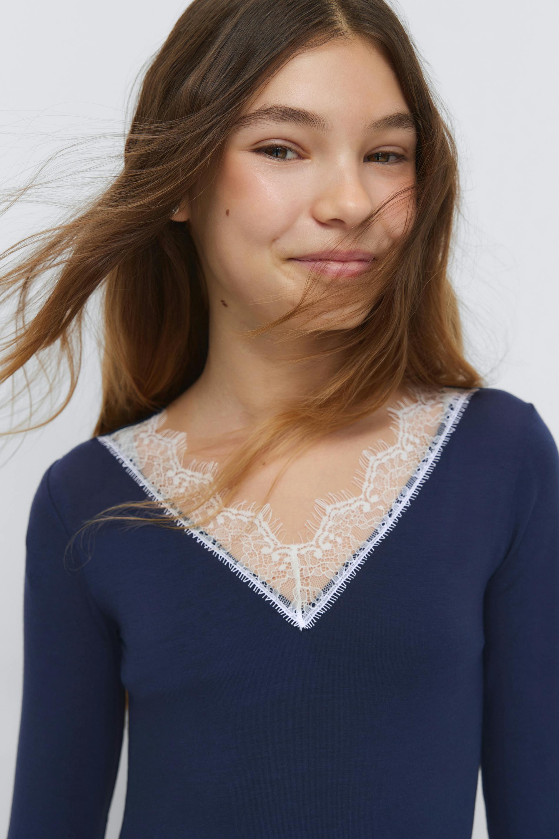 Gina Tricot - Y lace top - tops - Blauw - 146/152 - Meisje